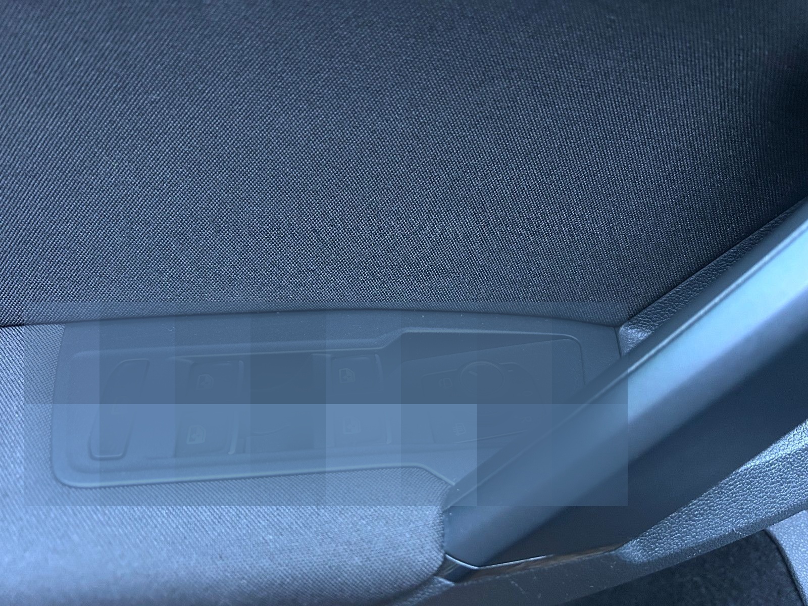 Volkswagen Tiguan 2,0 Ltr. Aut. 4Motion  Bi-Xenon Navi AHK foto 17