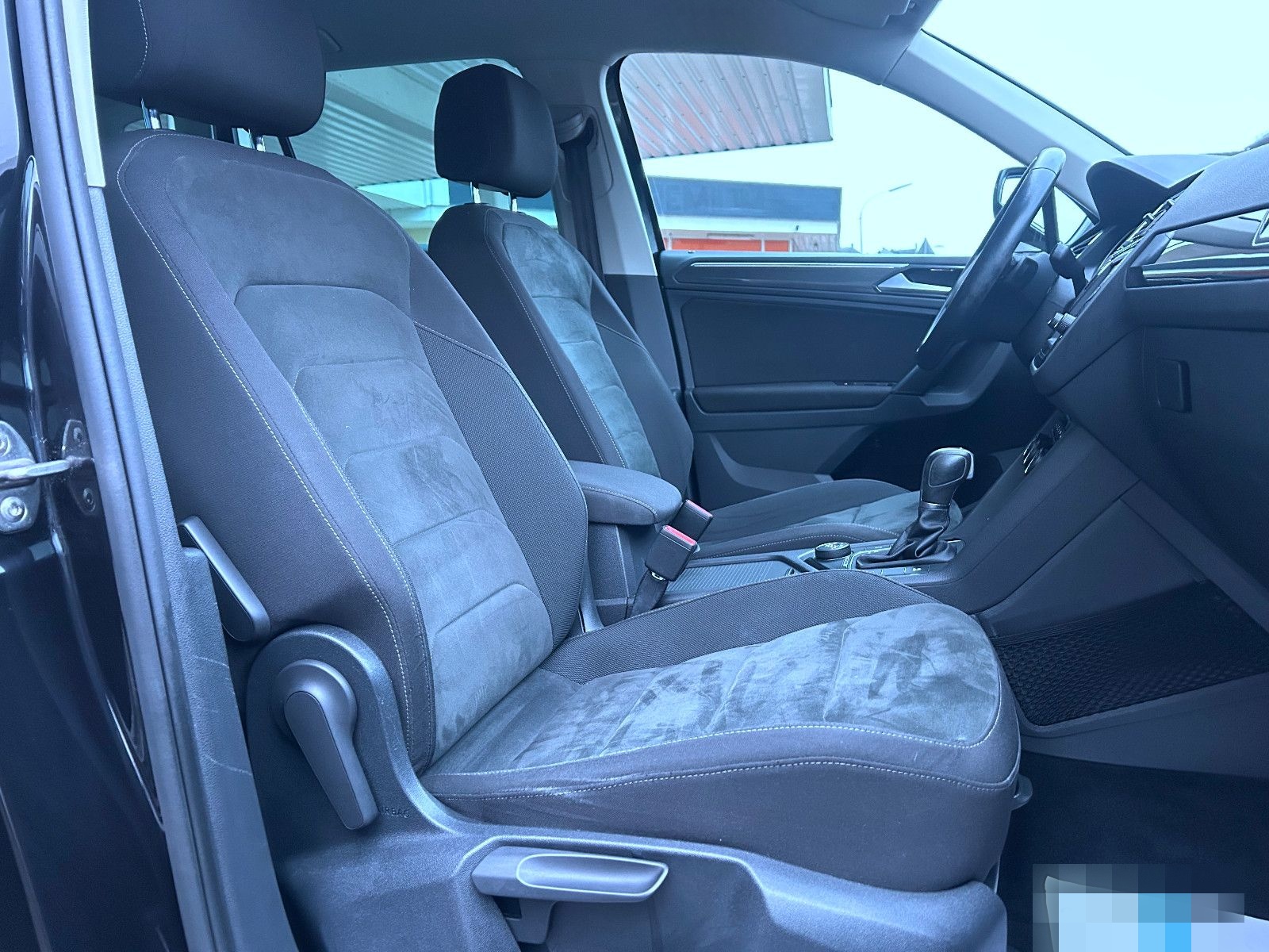 Volkswagen Tiguan 2,0 Ltr. Aut. 4Motion  Bi-Xenon Navi AHK foto 19