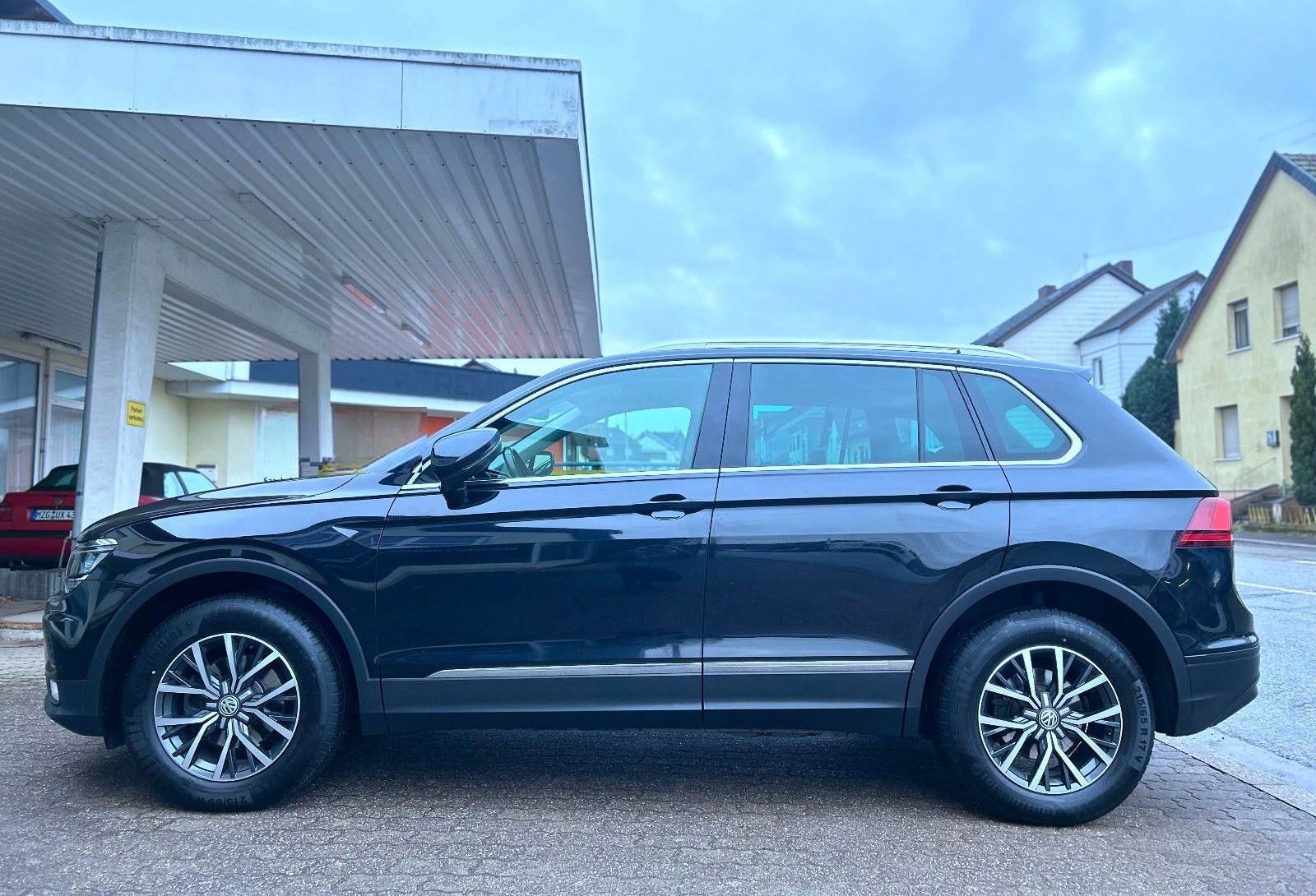 Volkswagen Tiguan 2,0 Ltr. Aut. 4Motion  Bi-Xenon Navi AHK foto 5