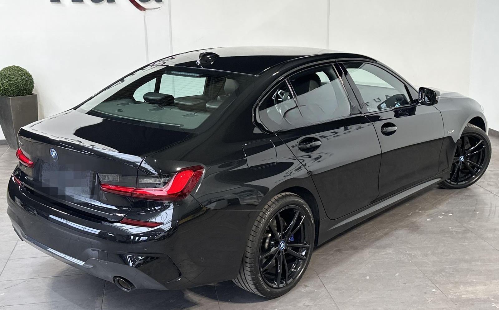 BMW 330e xDrive M-Sport NAV+LASER+360°+HEAD-UP+19ZO foto 5