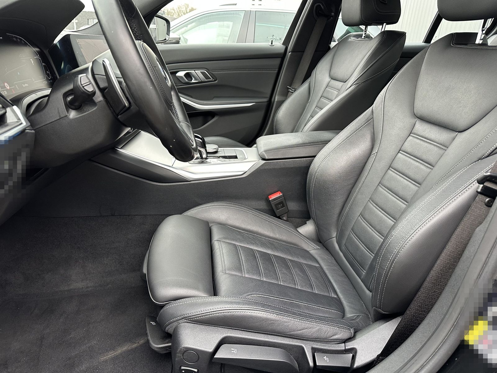 BMW 330e xDrive M-Sport NAV+LASER+360°+HEAD-UP+19ZO foto 8