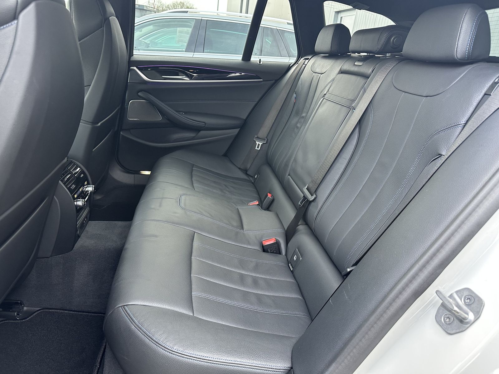 BMW 540d Touring xDrive M-Sport NAV+LASER+AHK+ACC+PA foto 11