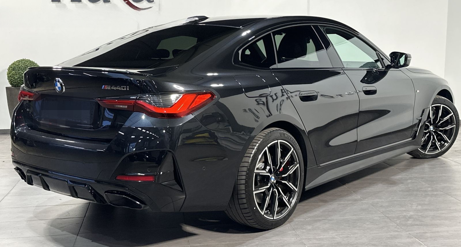 BMW M440i Gran Coupé xDrive NAV+LED+HEAD-UP+AHK+19ZO foto 4