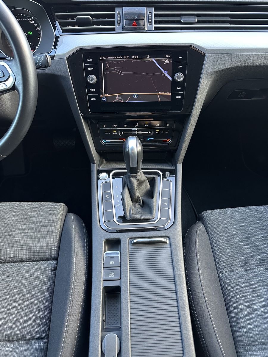 Volkswagen Passat Variant 2.0 TDI DSG Business NAV+LED+ACC  foto 11
