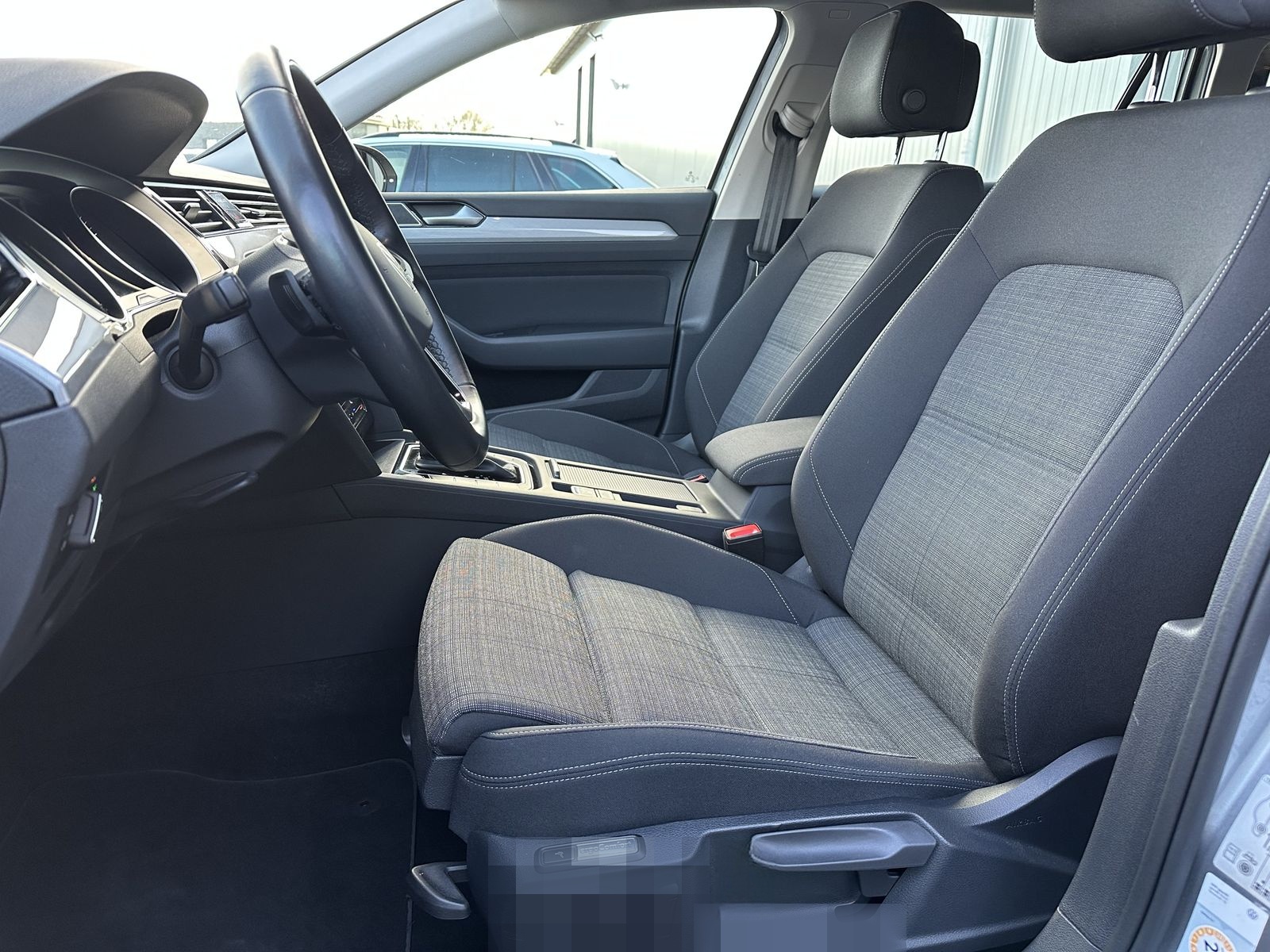 Volkswagen Passat Variant 2.0 TDI DSG Business NAV+LED+ACC  foto 8