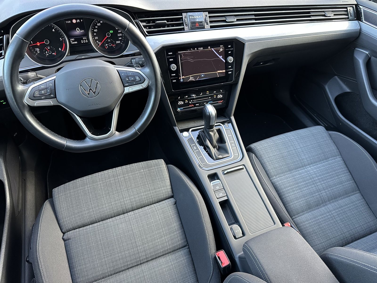 Volkswagen Passat Variant 2.0 TDI DSG Business NAV+LED+ACC  foto 10