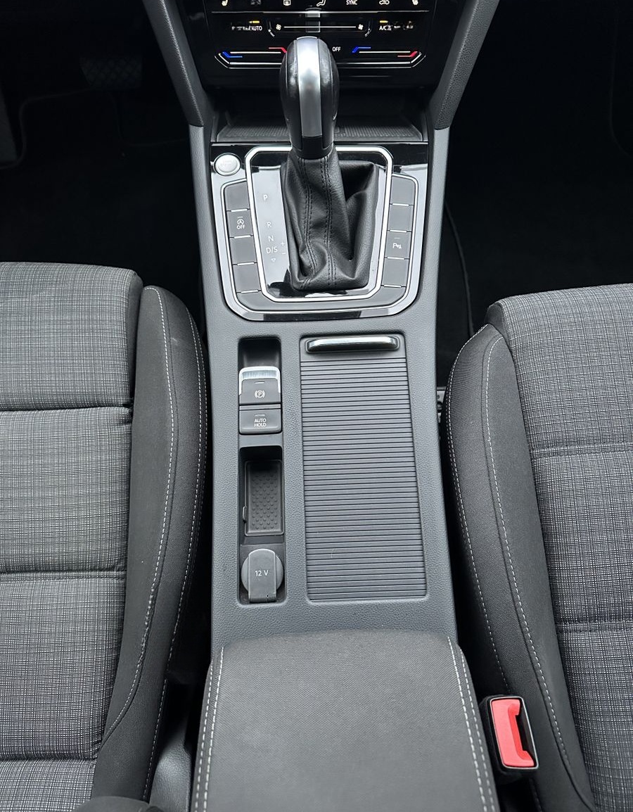 Volkswagen Passat Variant 2.0 TDI DSG Business NAV+LED+ACC  foto 12