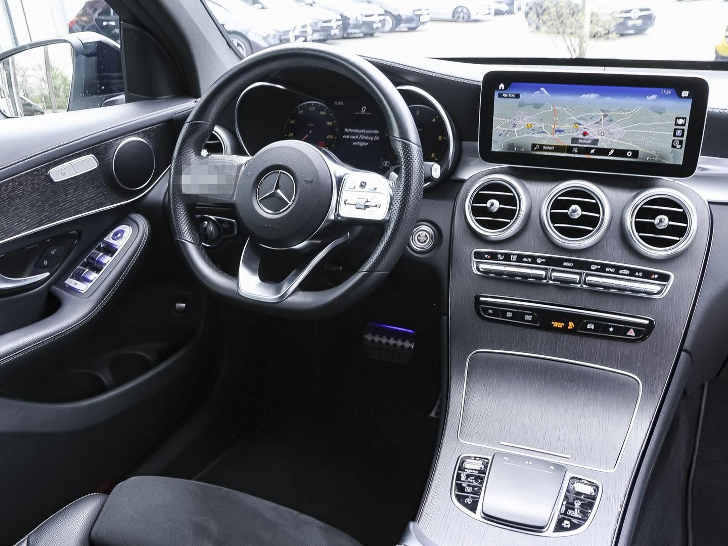 Mercedes-Benz GLC 300 d 4M Coupé AMG Night Kamera Ambiente LED foto 8