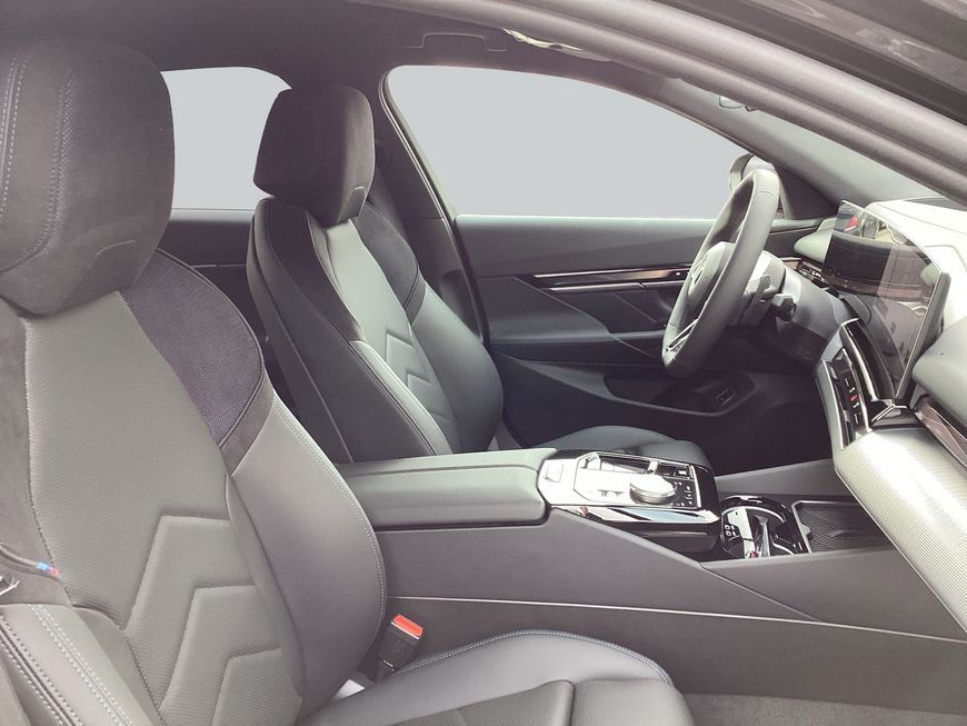 BMW 520d Aut. 145 kW, 4-türig (Diesel) foto 14