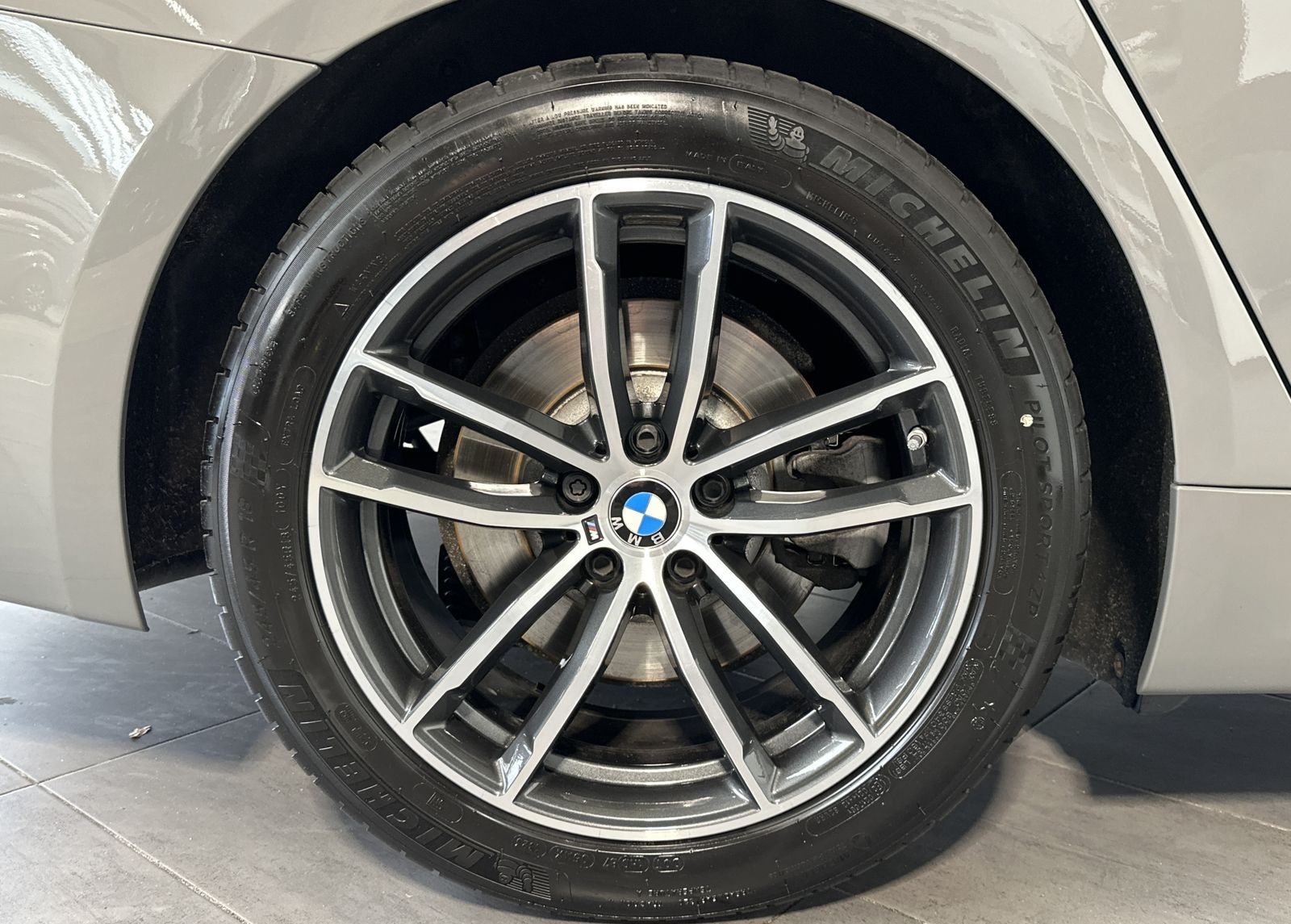 BMW 520d Touring xDrive M-Sport NAV+LED+PANO+KAMERA foto 3