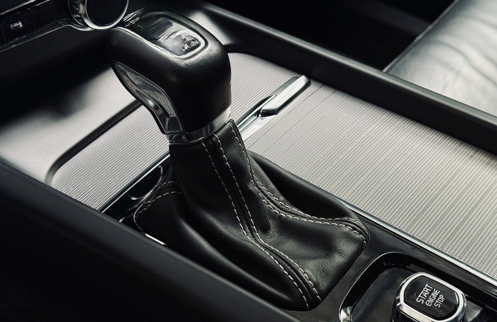 Volvo XC60 R Design|PANO|KAMERA|LED|ASSISTENZ+|SHZ| foto 20