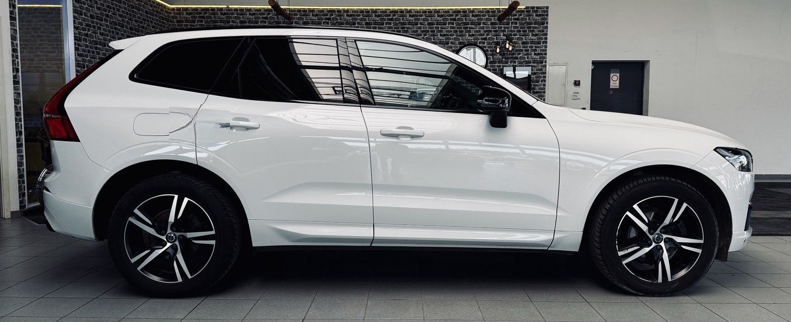 Volvo XC60 R Design|PANO|KAMERA|LED|ASSISTENZ+|SHZ| foto 4