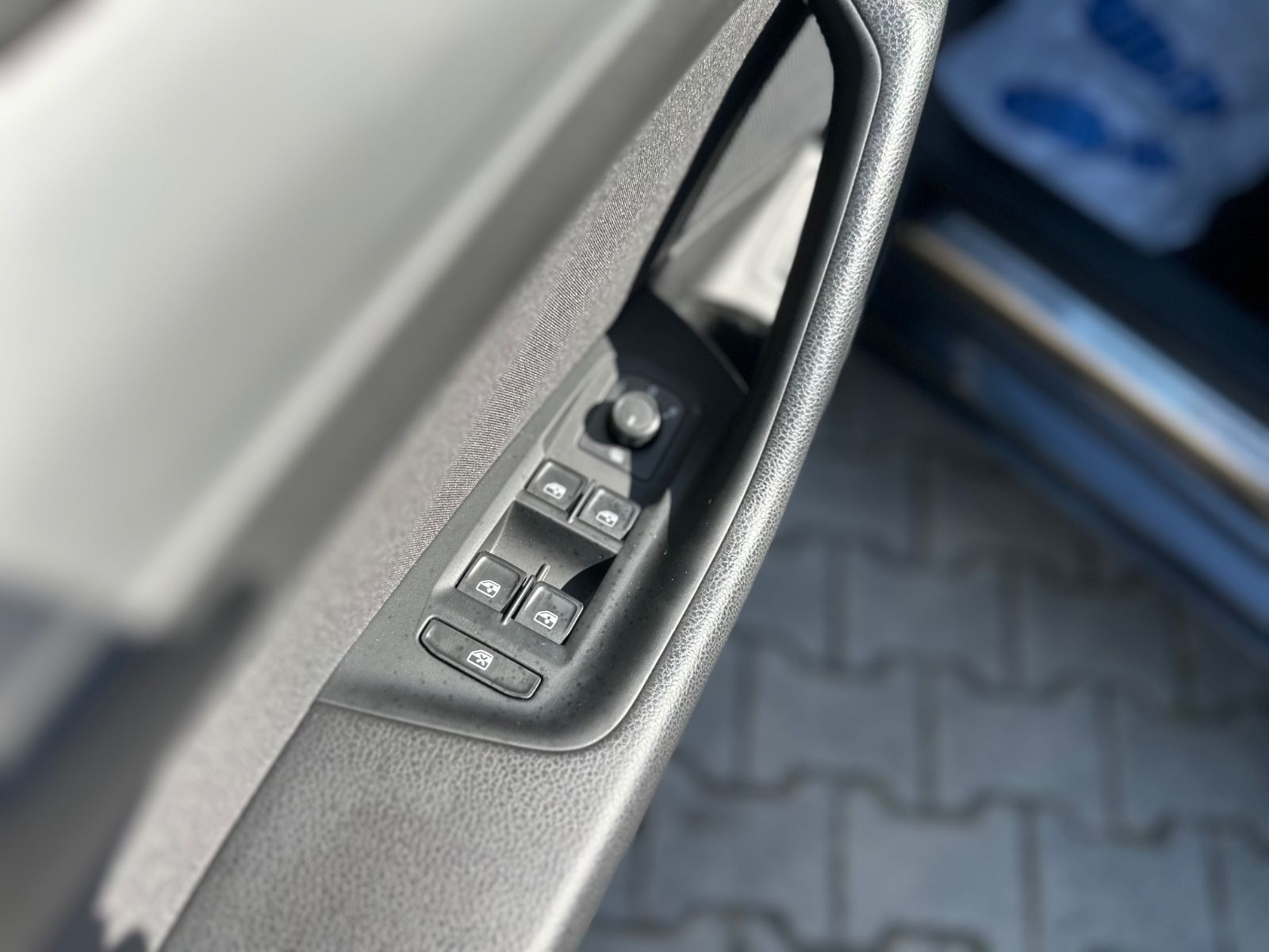 Volkswagen Passat Var. ComftLn BMT *1.Hnd *SHZ *Bluetooth foto 22