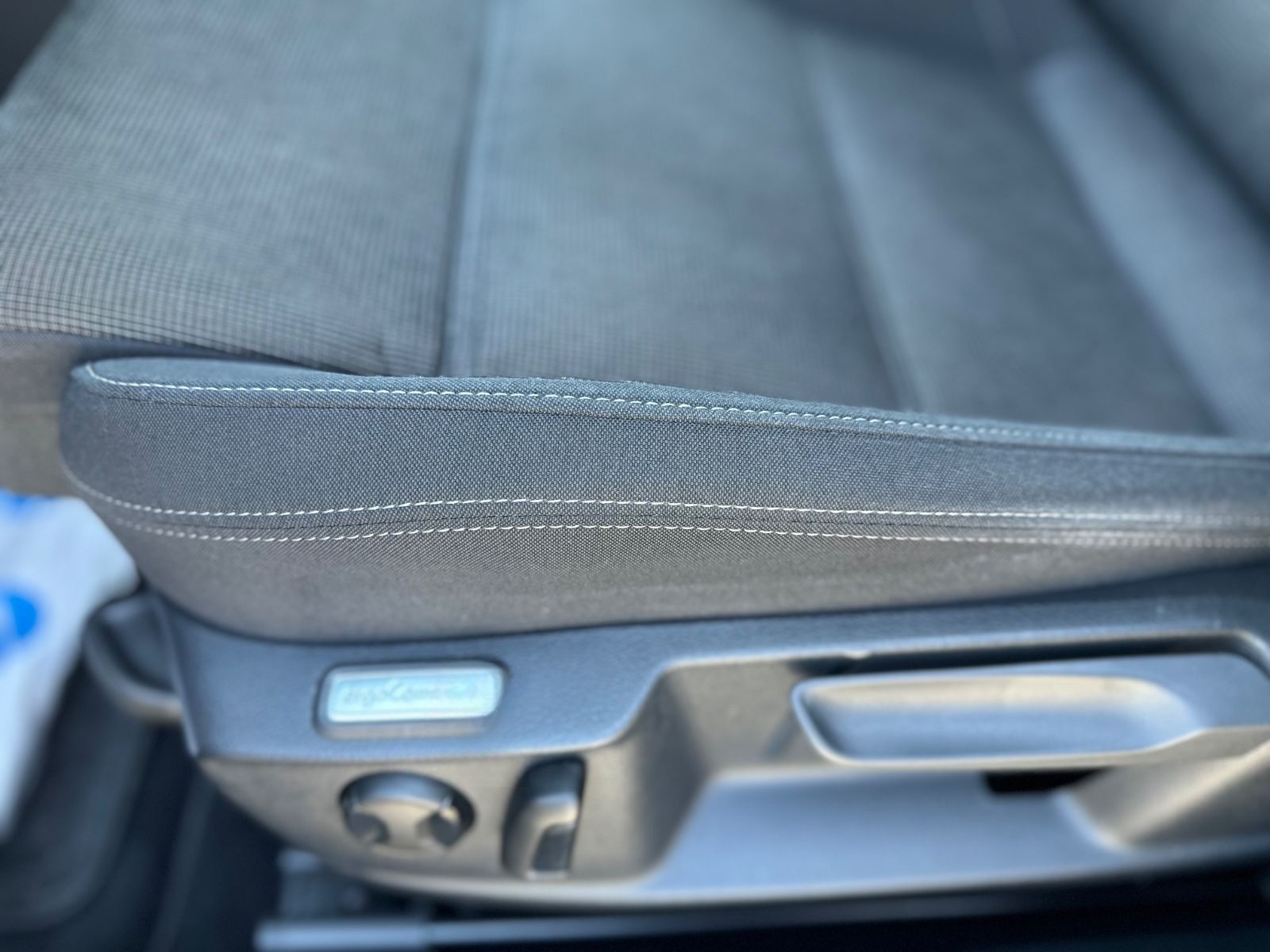 Volkswagen Passat Var. ComftLn BMT *1.Hnd *SHZ *Bluetooth foto 23