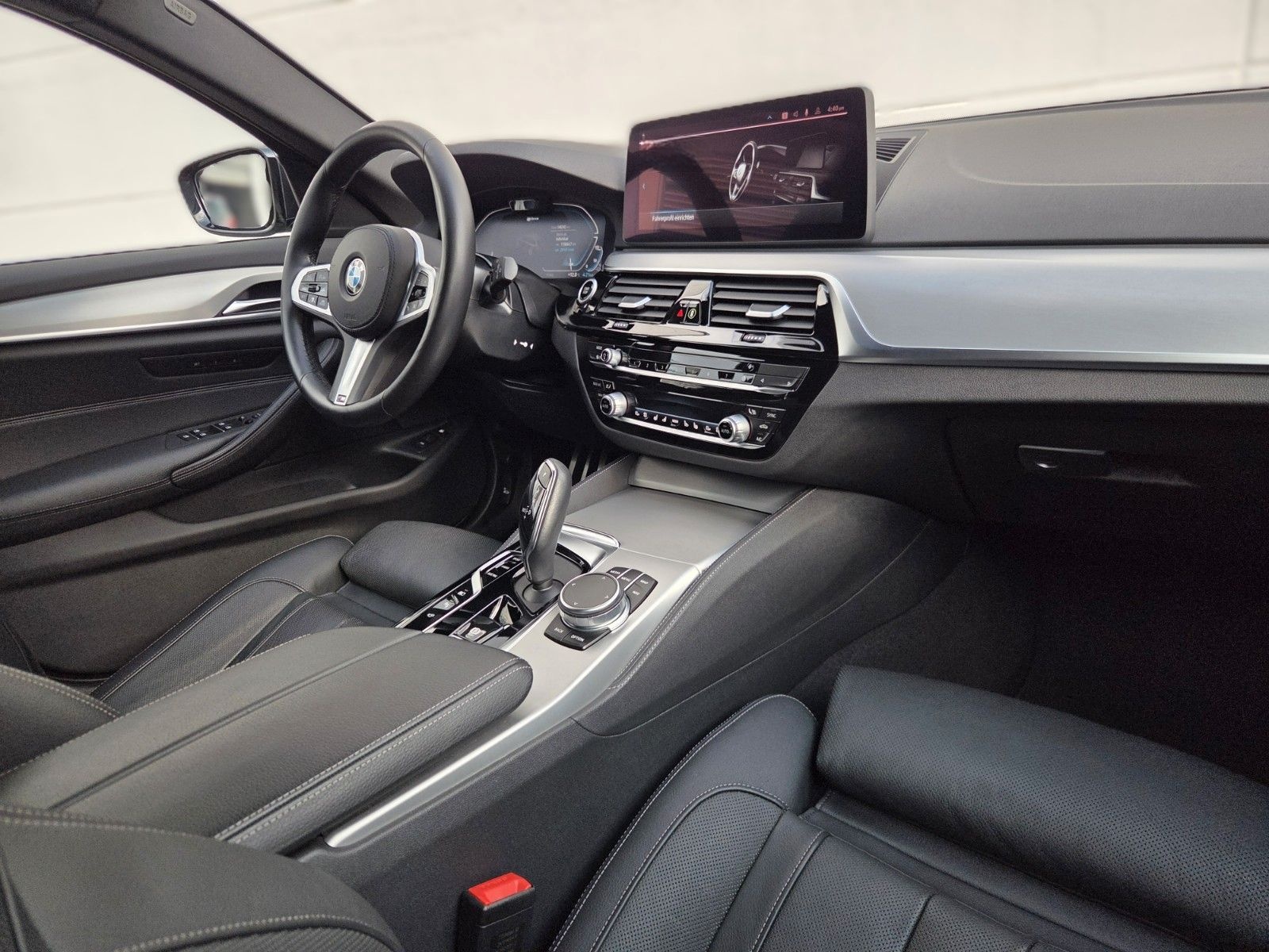 BMW 530e xDrive M Sport/HUD/KOMFORTSITZE/360°/ACC foto 3