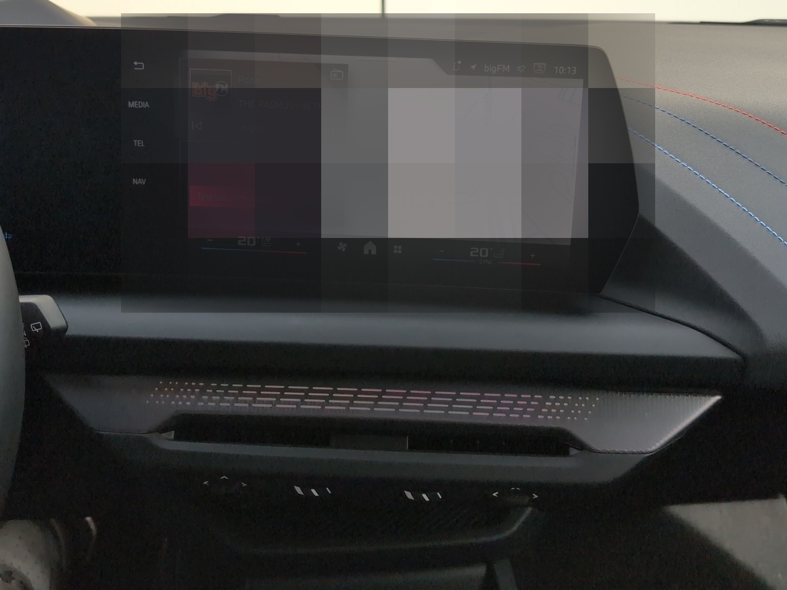 BMW M135 xDrive Limousine LED+LenkHZ+HUD+H&K+Komfort foto 12