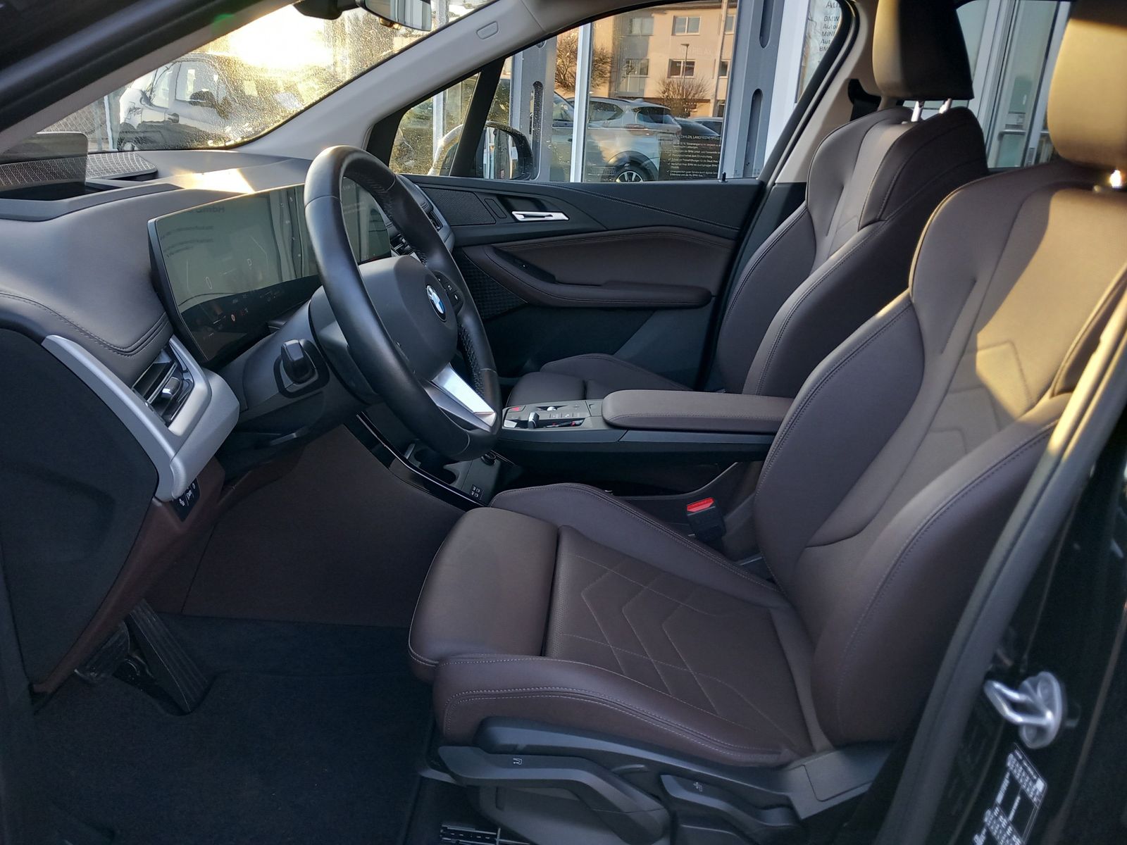BMW 218d Active Tourer Aut AHK LED DriveAssPlus Live foto 8