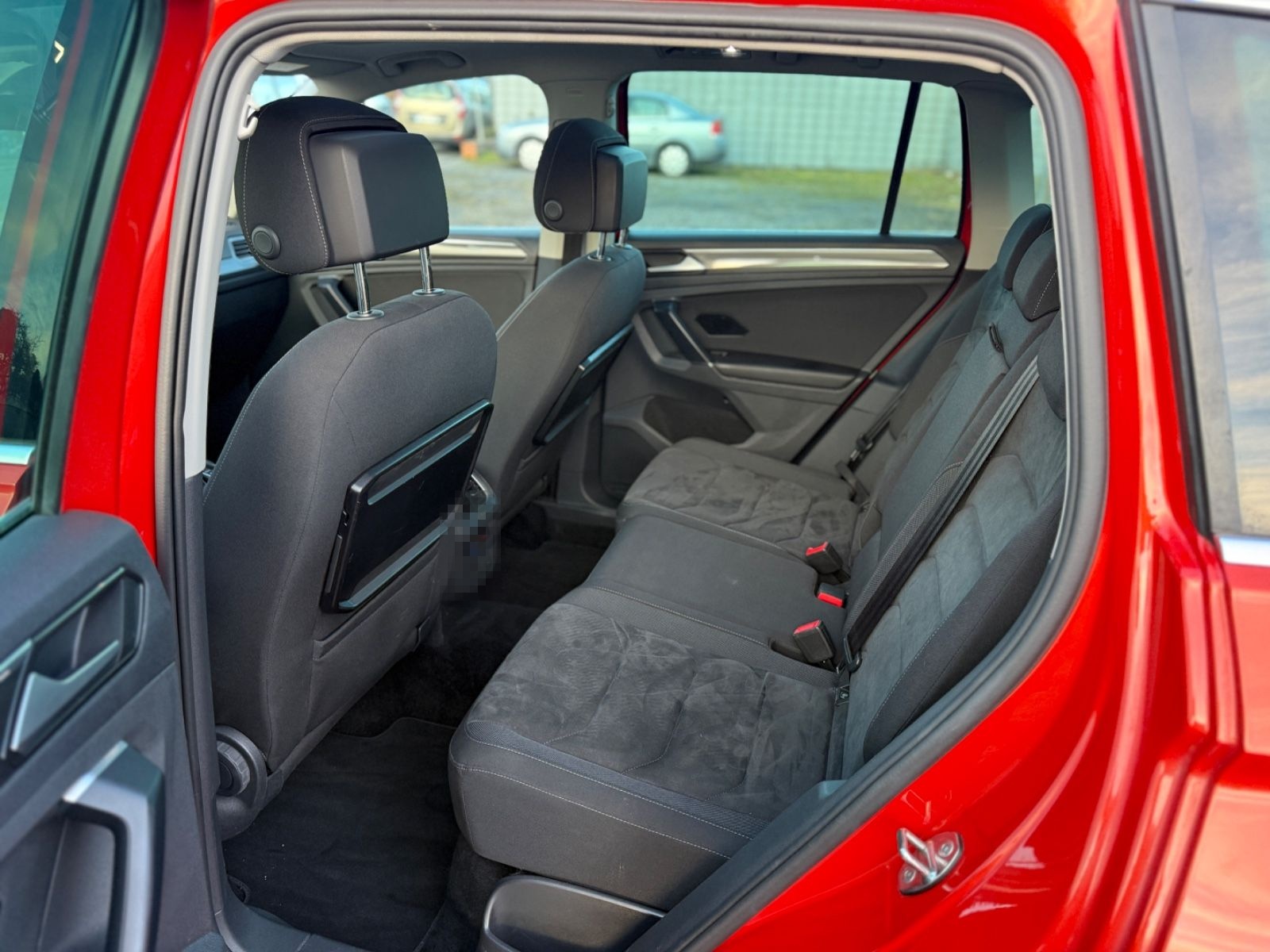 Volkswagen Tiguan Highline-4Motion-LED-KAMERA_PANO-VOLL- foto 11