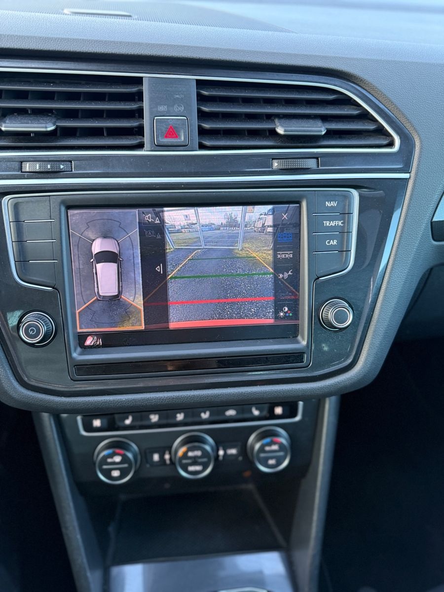 Volkswagen Tiguan Highline-4Motion-LED-KAMERA_PANO-VOLL- foto 18