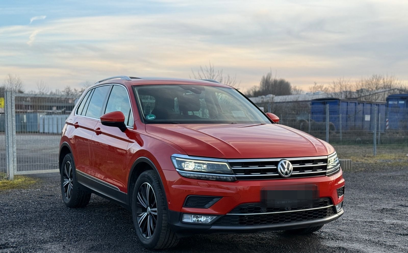 Volkswagen Tiguan Highline-4Motion-LED-KAMERA_PANO-VOLL- foto 3