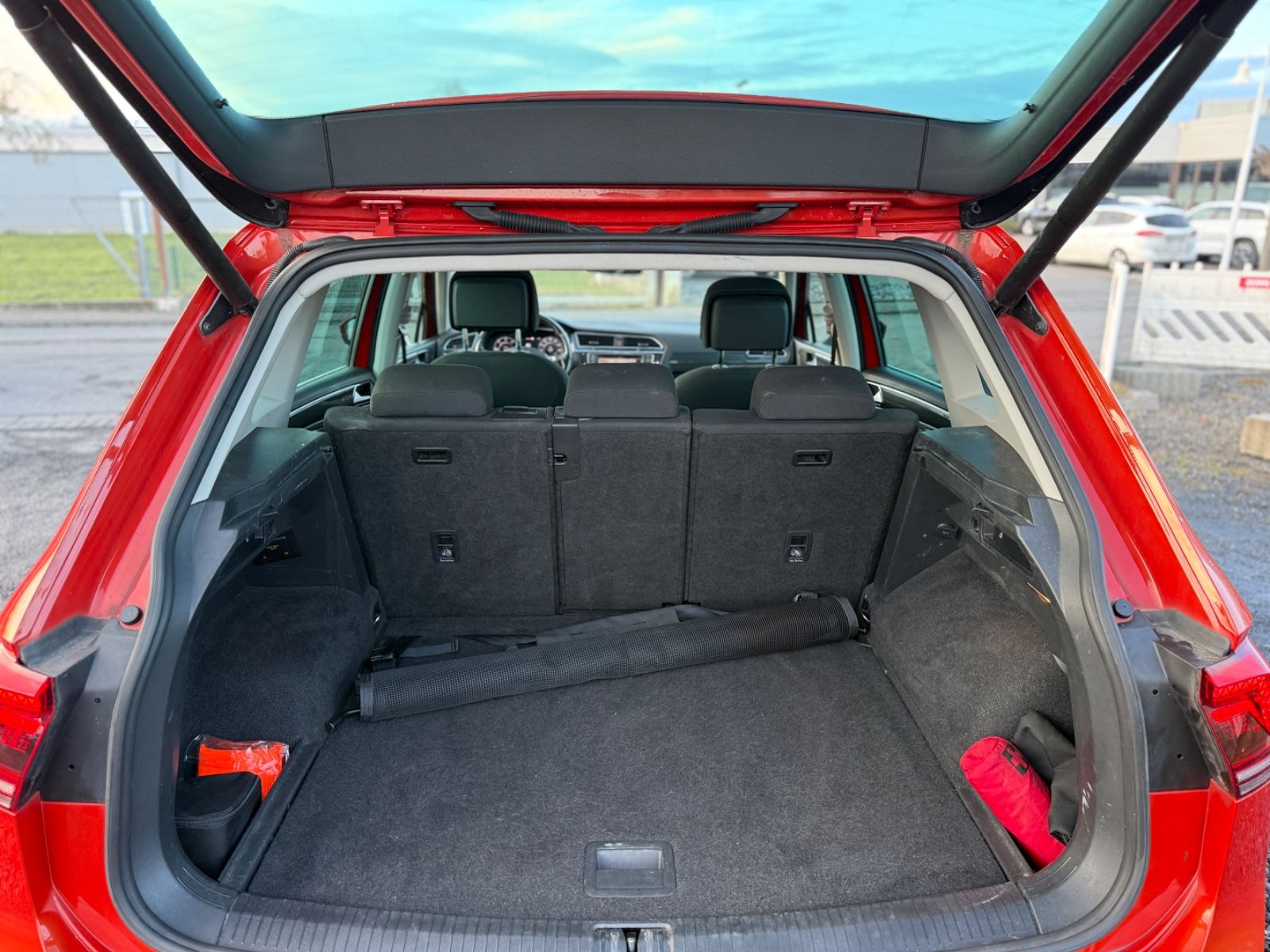 Volkswagen Tiguan Highline-4Motion-LED-KAMERA_PANO-VOLL- foto 10