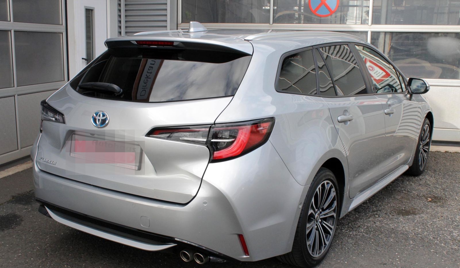 Toyota Corolla 2.0 Hybrid TS  Team D + Technik Paket foto 3