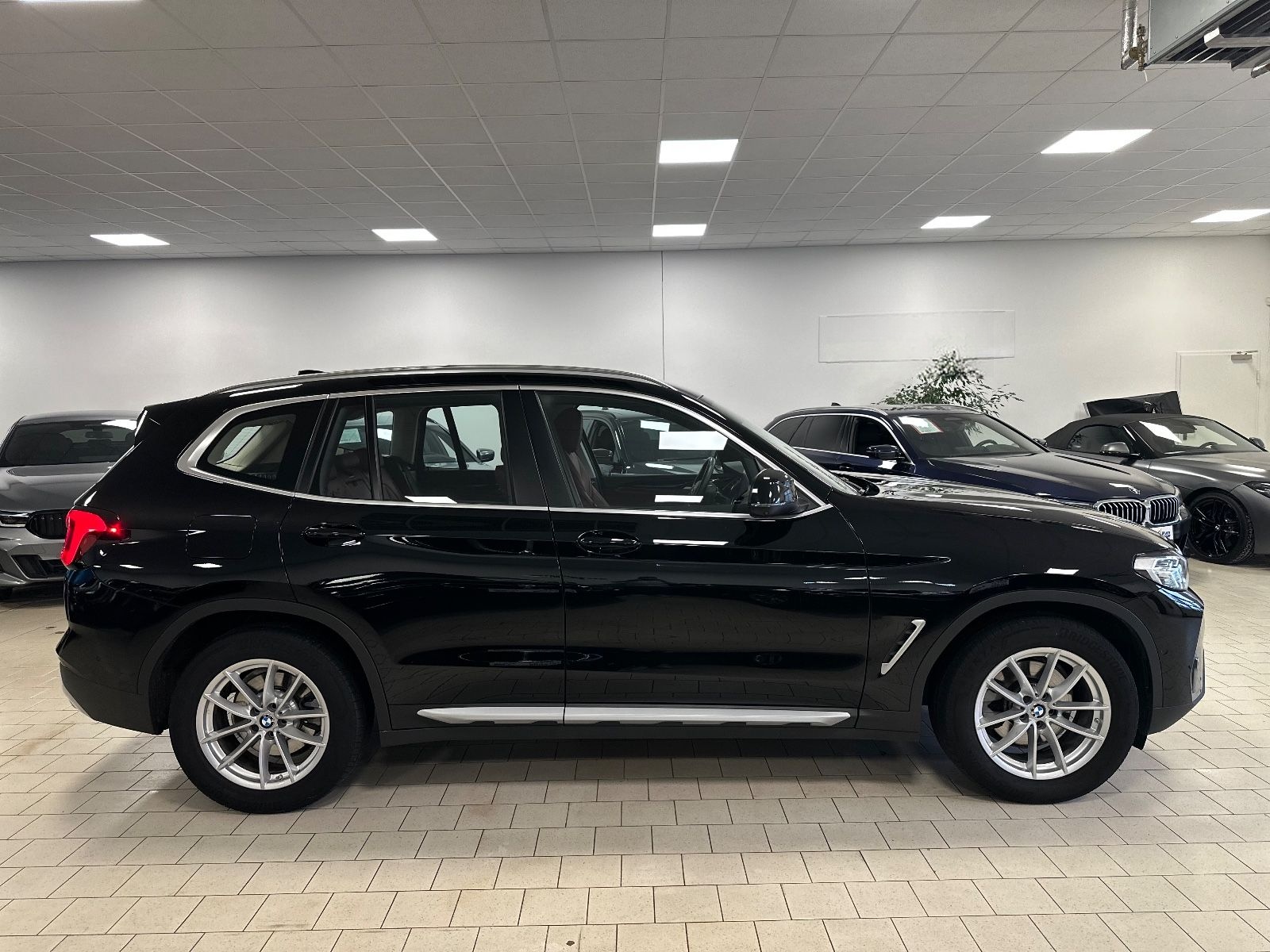 BMW X3 xDrive Aut/Driv&Brems&ParkAss/AHK/SportSitze foto 11