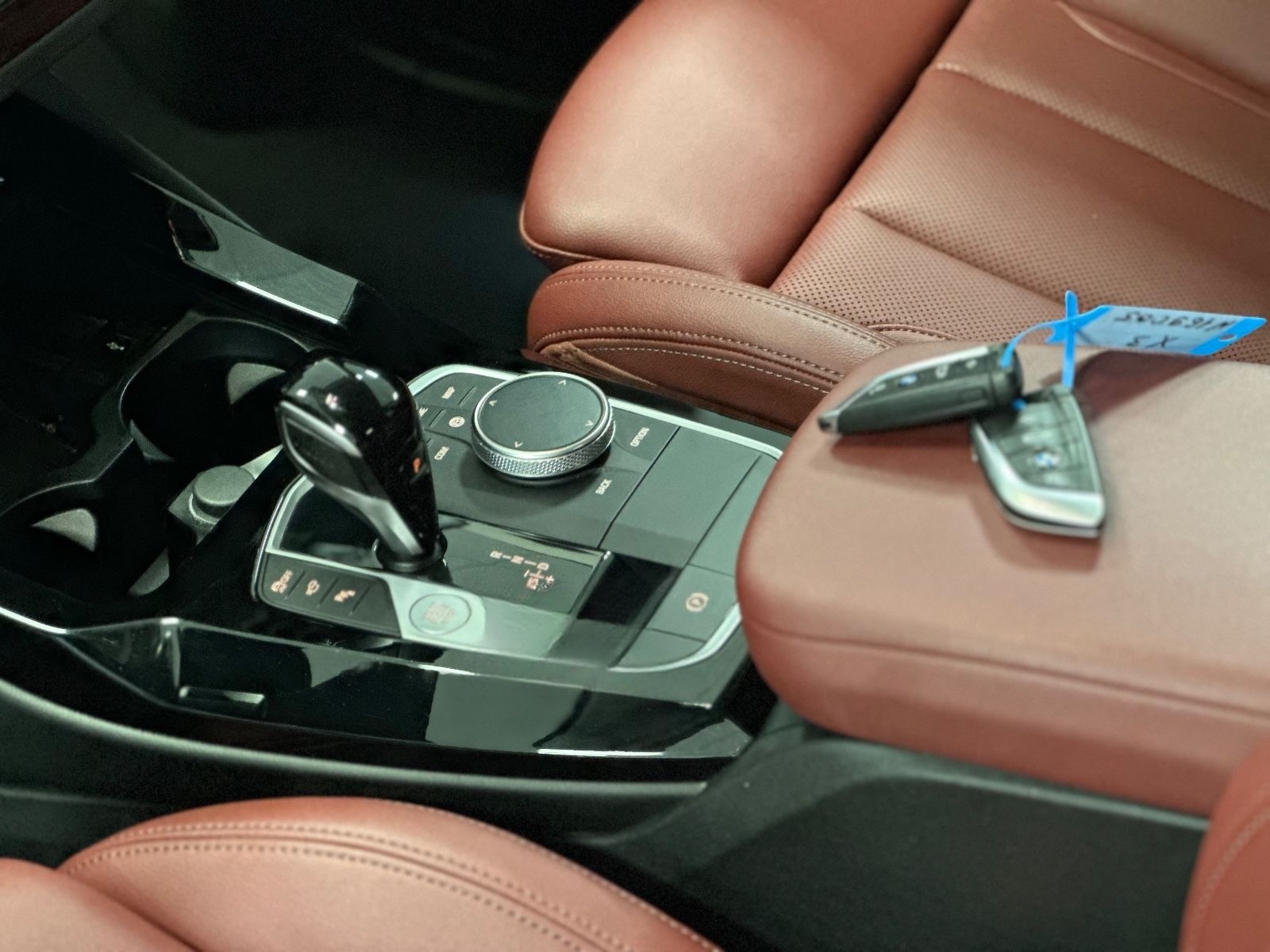 BMW X3 xDrive Aut/Driv&Brems&ParkAss/AHK/SportSitze foto 17