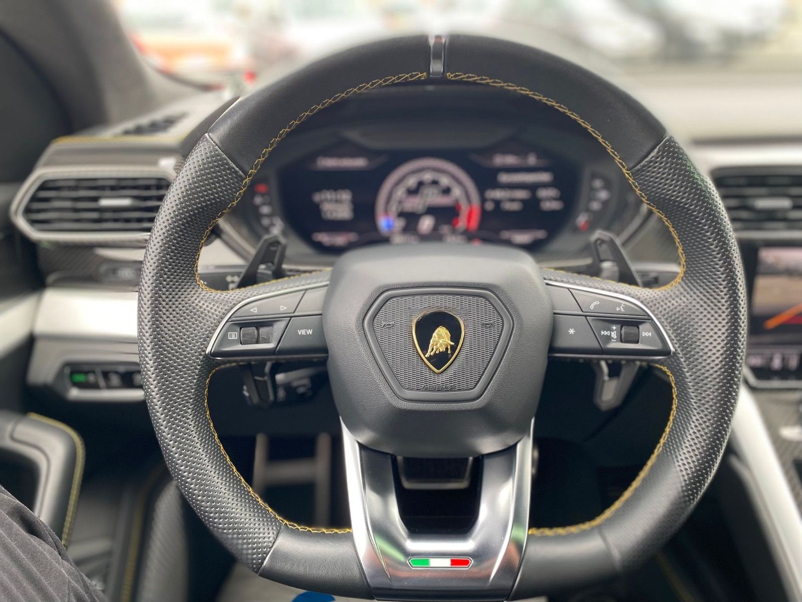 Lamborghini Urus 4.0 V8/Pano/Massage/Softcl/HUD/Ahk/Keyless foto 13