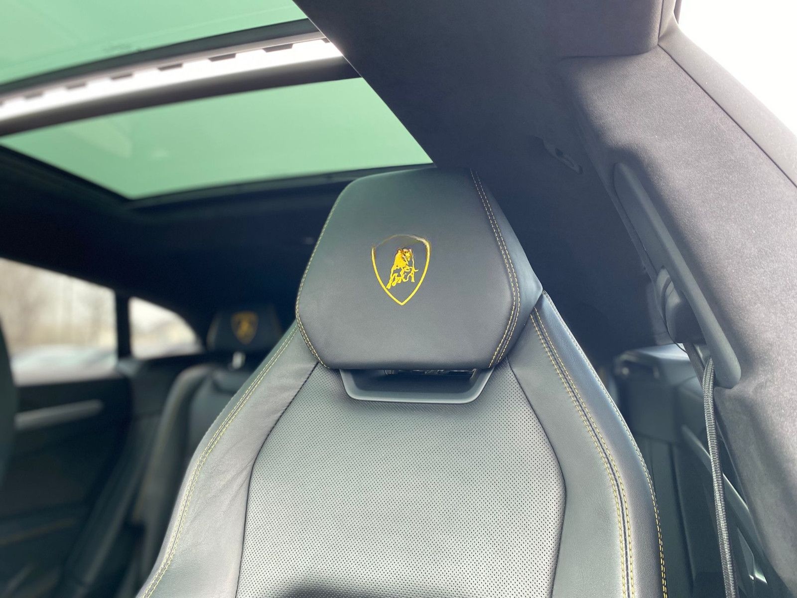 Lamborghini Urus 4.0 V8/Pano/Massage/Softcl/HUD/Ahk/Keyless foto 24