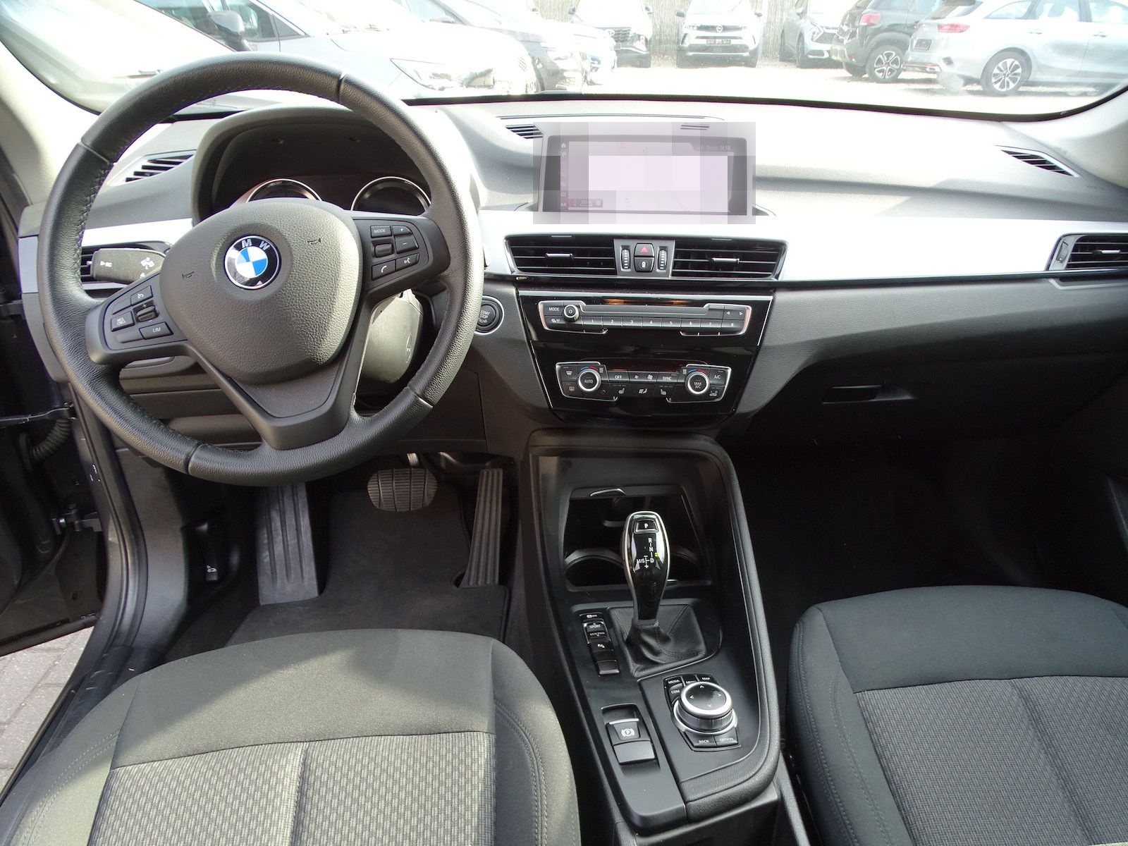 BMW X1 sDrive 18 i Advantage Steptronic foto 9