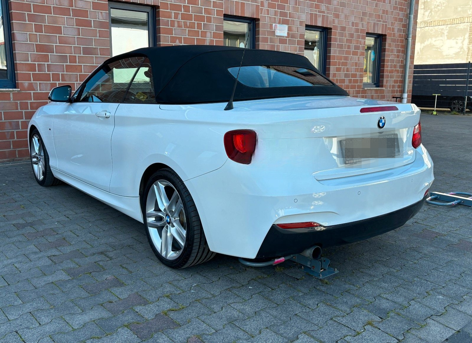 BMW 220i Cabrio Aut. M Sport/Navi-Kamera-Xenon-Pdc foto 4