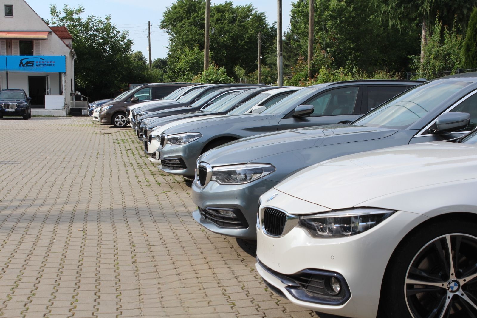 BMW 220 Gran T*MSport*7Sitze*Head Up*Panorama*Kamera foto 4