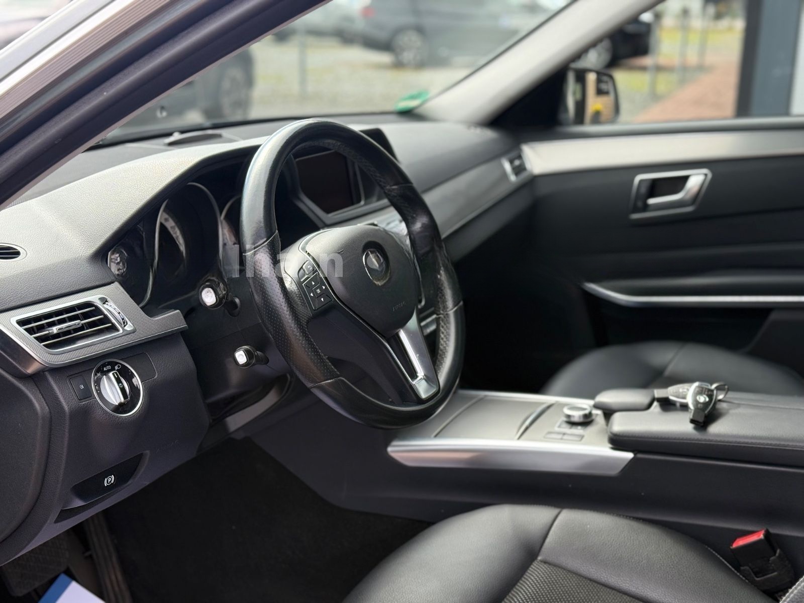 Mercedes-Benz E -Klasse  250 T-Modell*NAVI*ACC*SHZ*LED*360°-K foto 12