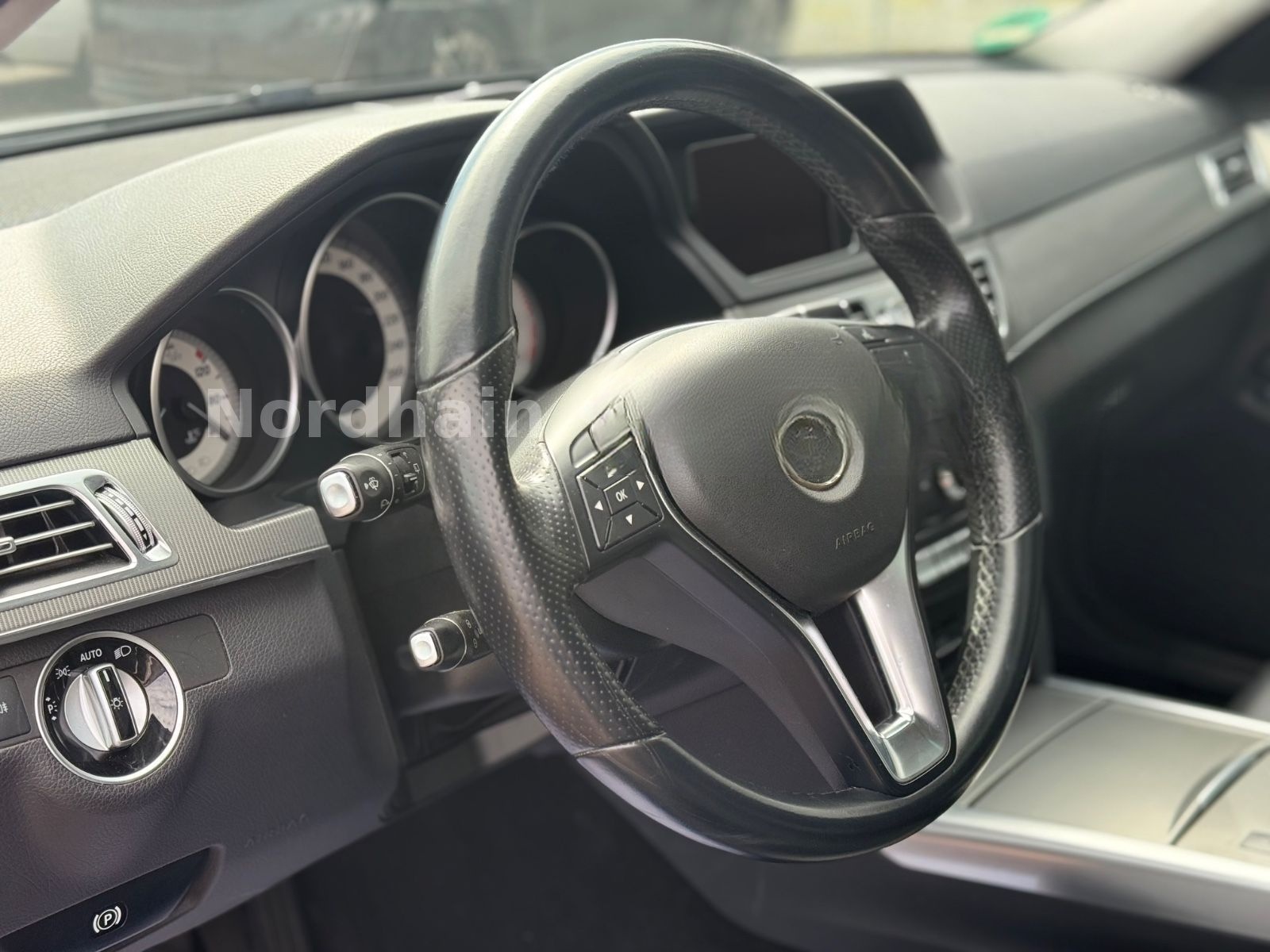 Mercedes-Benz E -Klasse  250 T-Modell*NAVI*ACC*SHZ*LED*360°-K foto 13