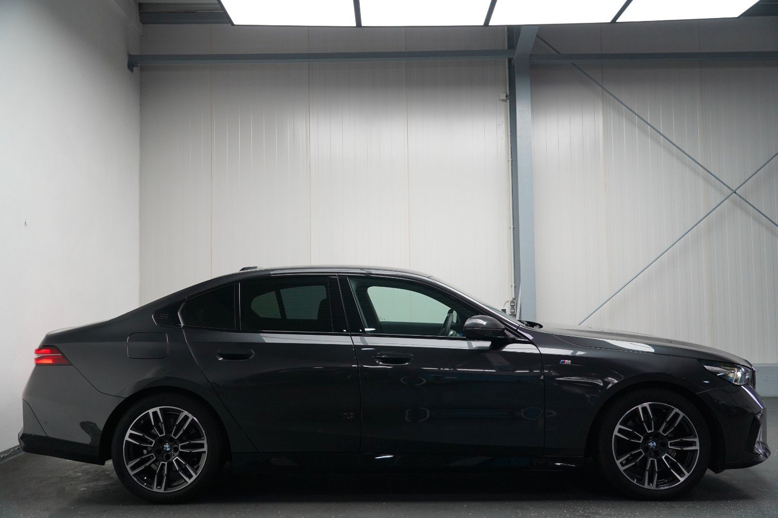 BMW 520d xDrive M Sport ICONIC CARBON 360 KEY HUD foto 4
