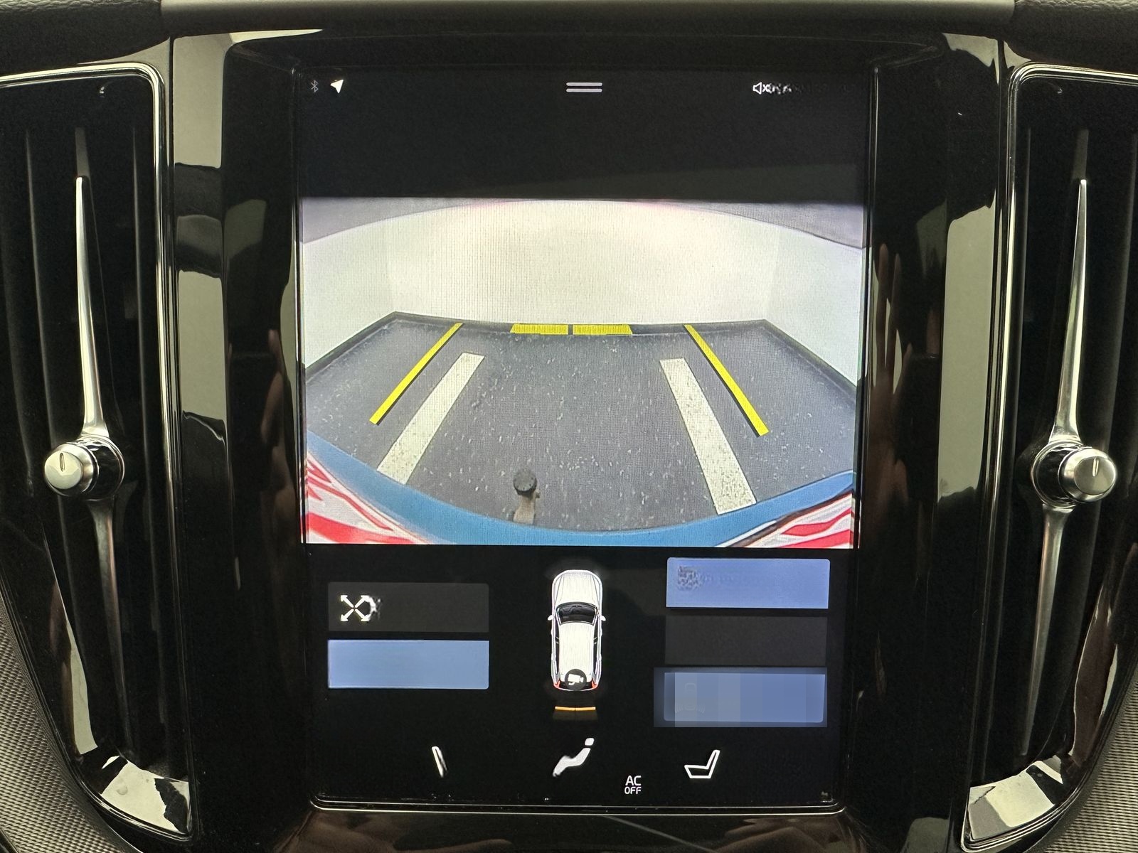 Volvo XC60 R Design AWD "PANO-NAVI-HEAD UP-CAM-ALU" foto 18