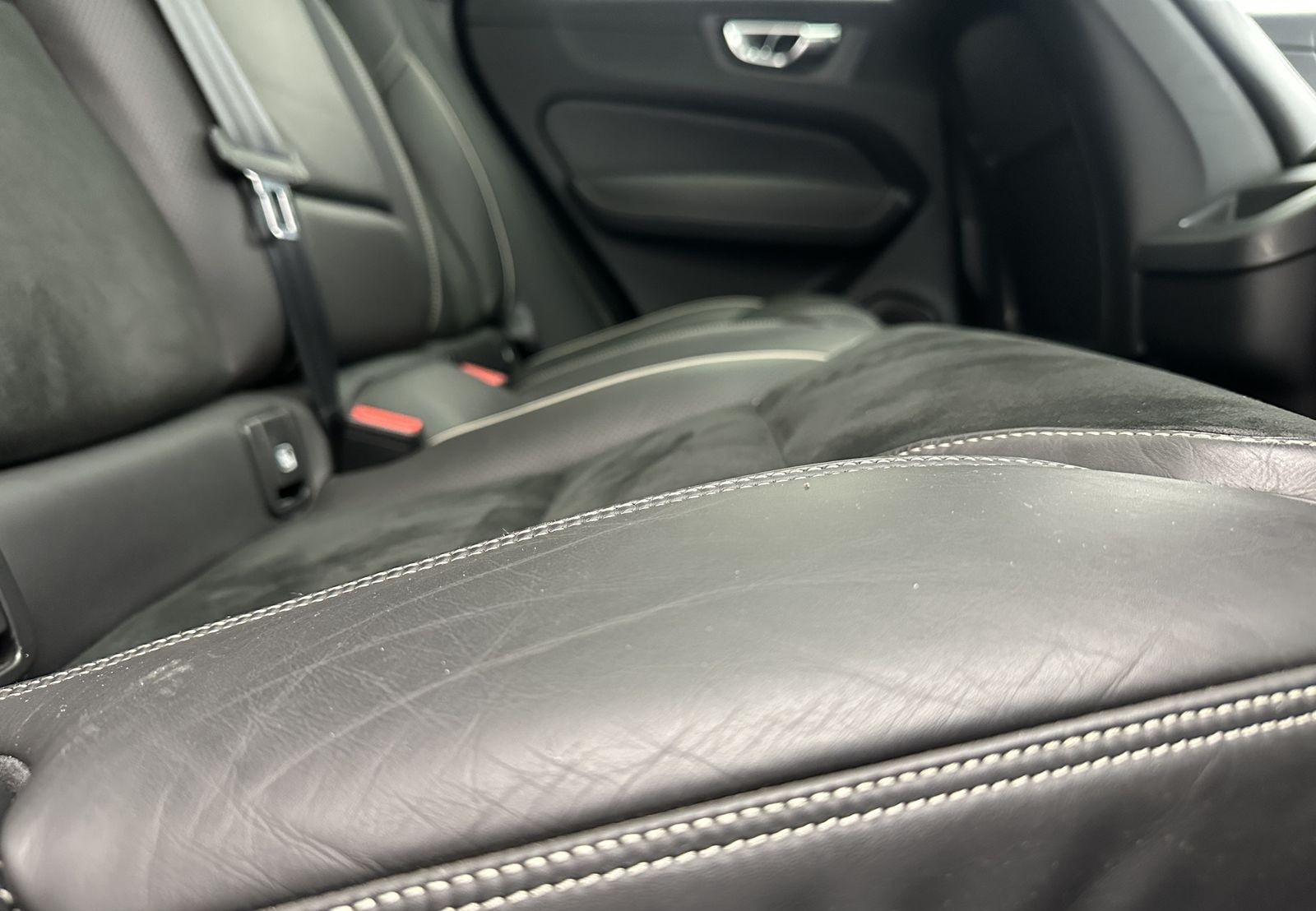 Volvo XC60 R Design AWD "PANO-NAVI-HEAD UP-CAM-ALU" foto 25