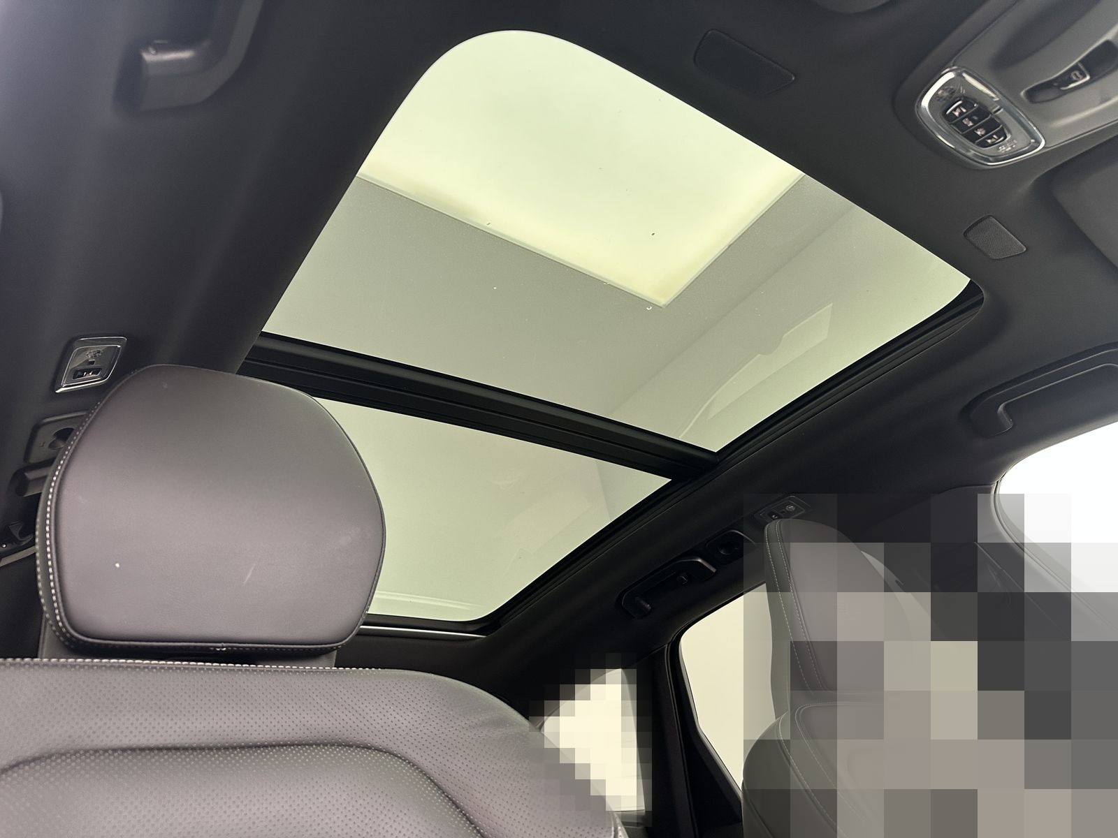 Volvo XC60 R Design AWD "PANO-NAVI-HEAD UP-CAM-ALU" foto 8