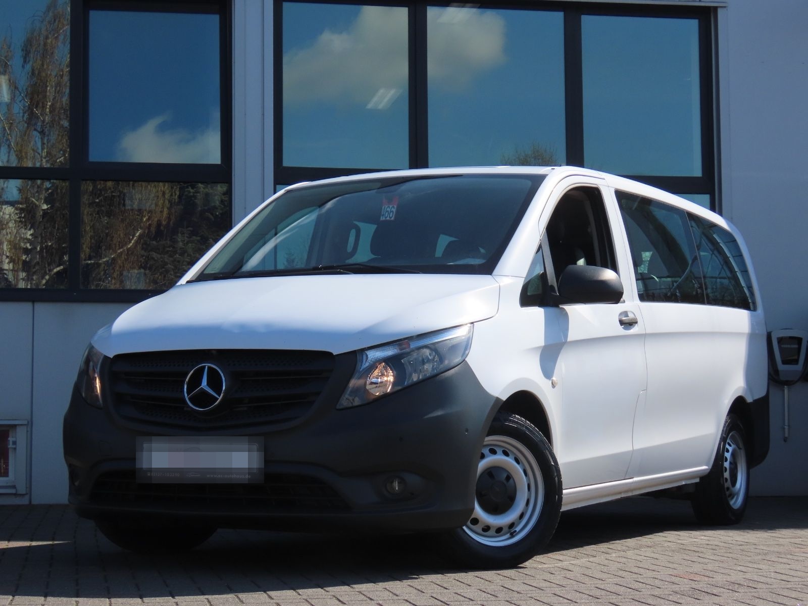 Mercedes-Benz Vito Tourer 114 CDI lang Leder Sitzheizung Klima foto 3