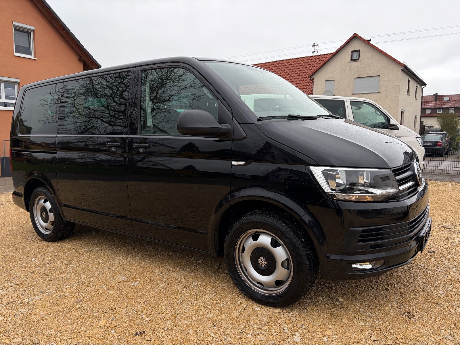 Volkswagen T6 Multivan DSG AHK Kamera foto 2