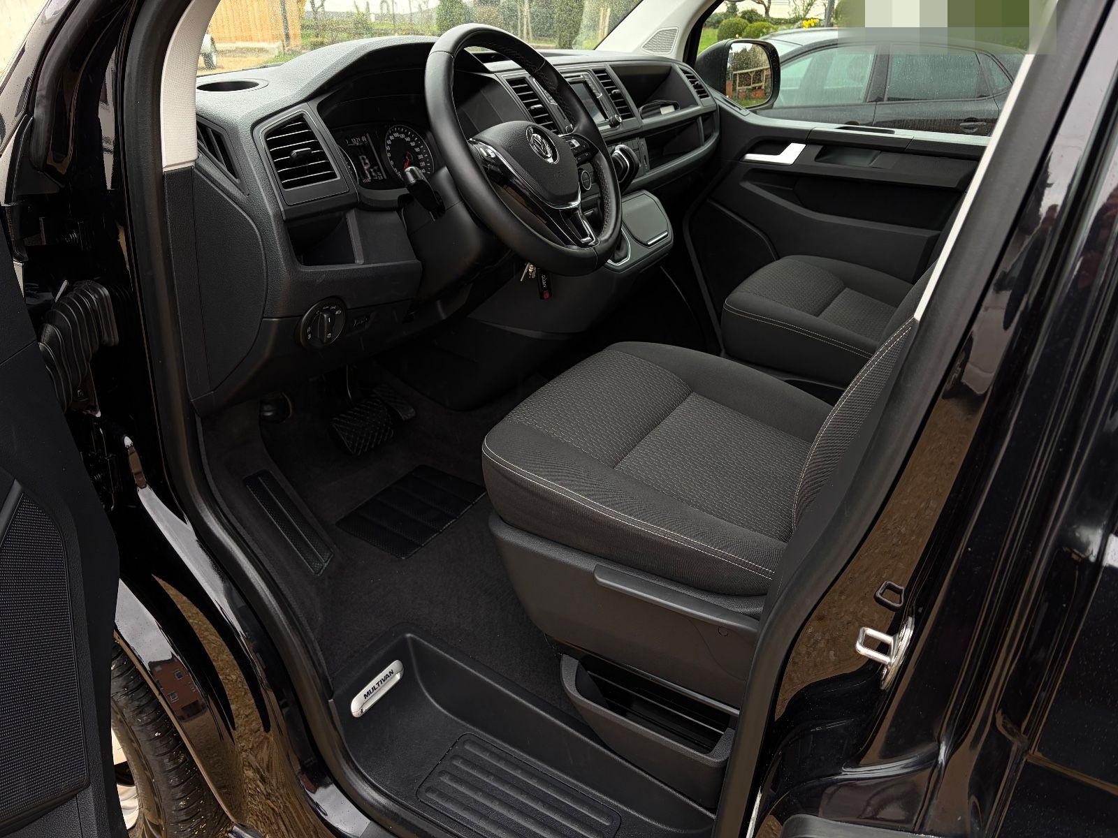 Volkswagen T6 Multivan DSG AHK Kamera foto 9