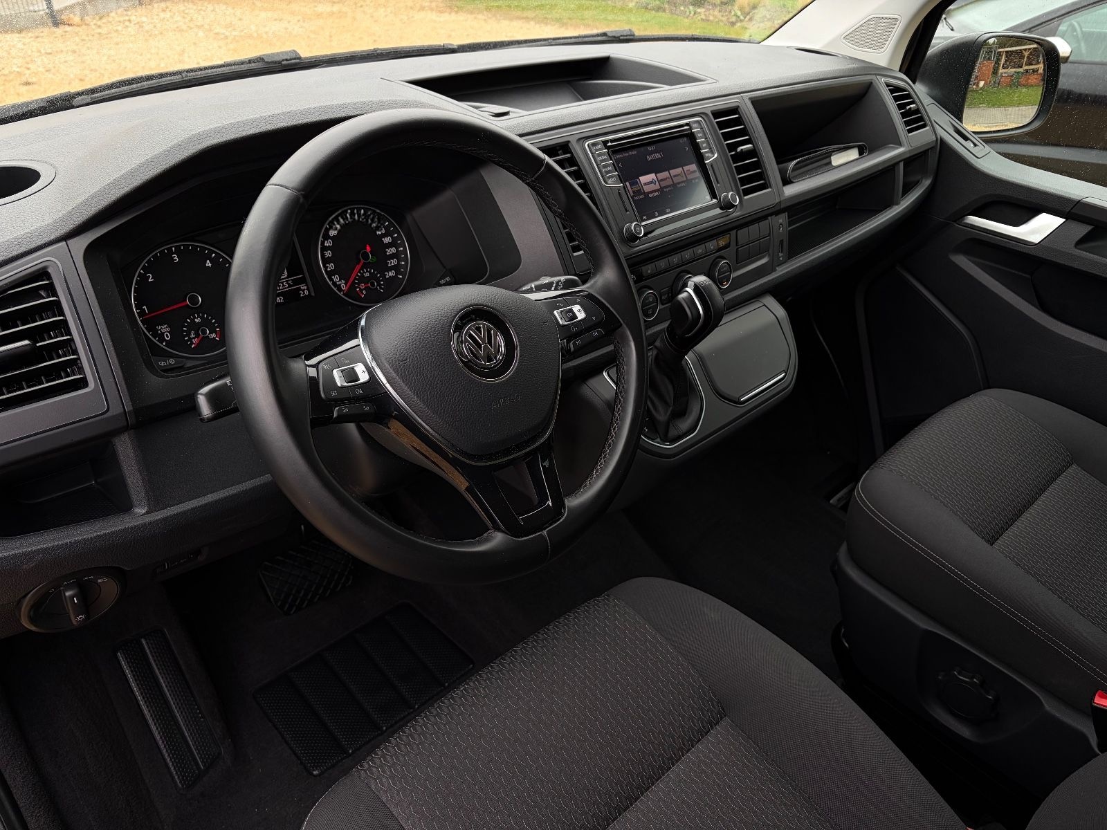 Volkswagen T6 Multivan DSG AHK Kamera foto 10