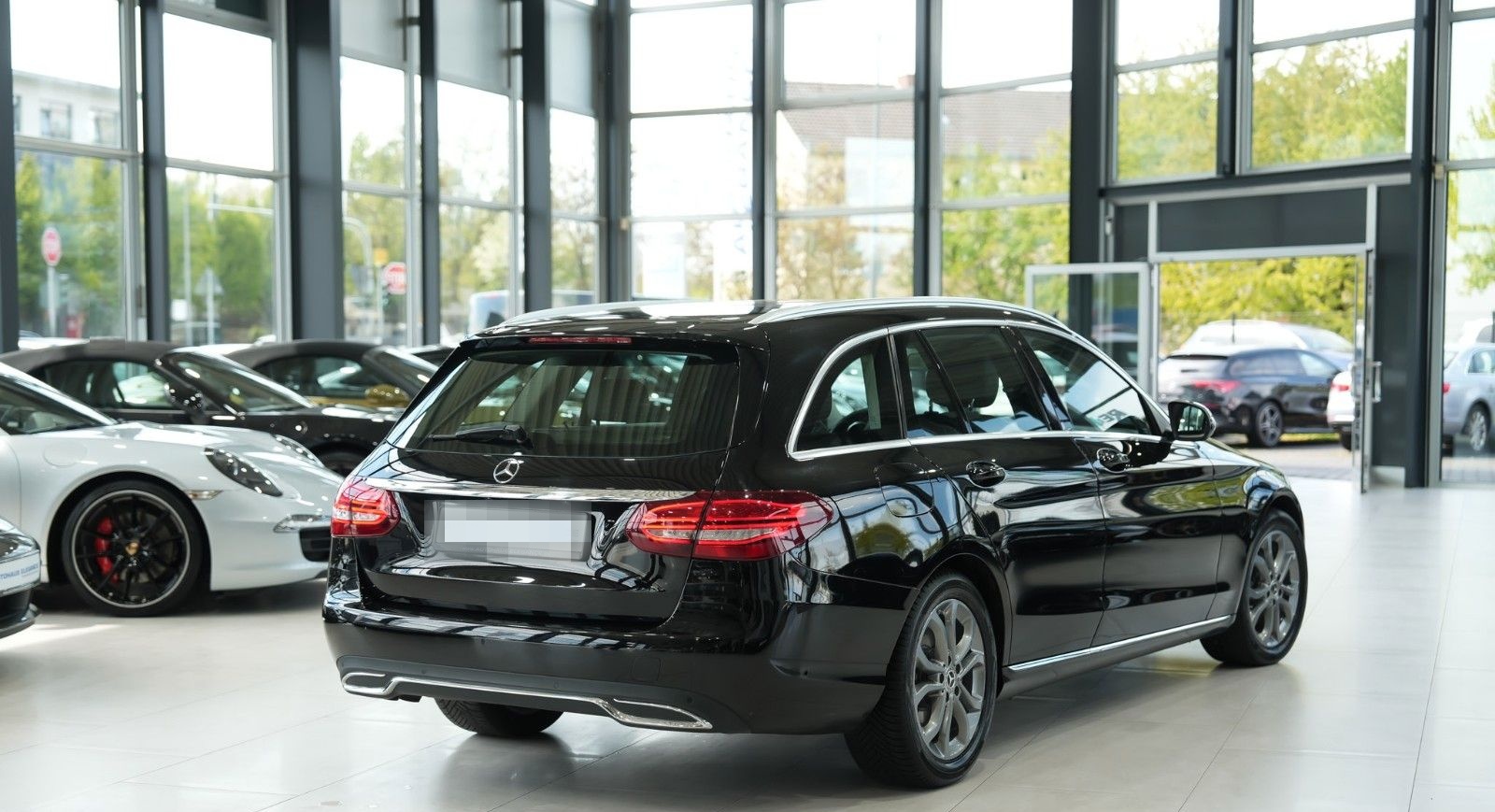 Mercedes-Benz C 200 T CGI 9-G Avantgarde*LEDER*NAVI*LED*360°KA foto 2