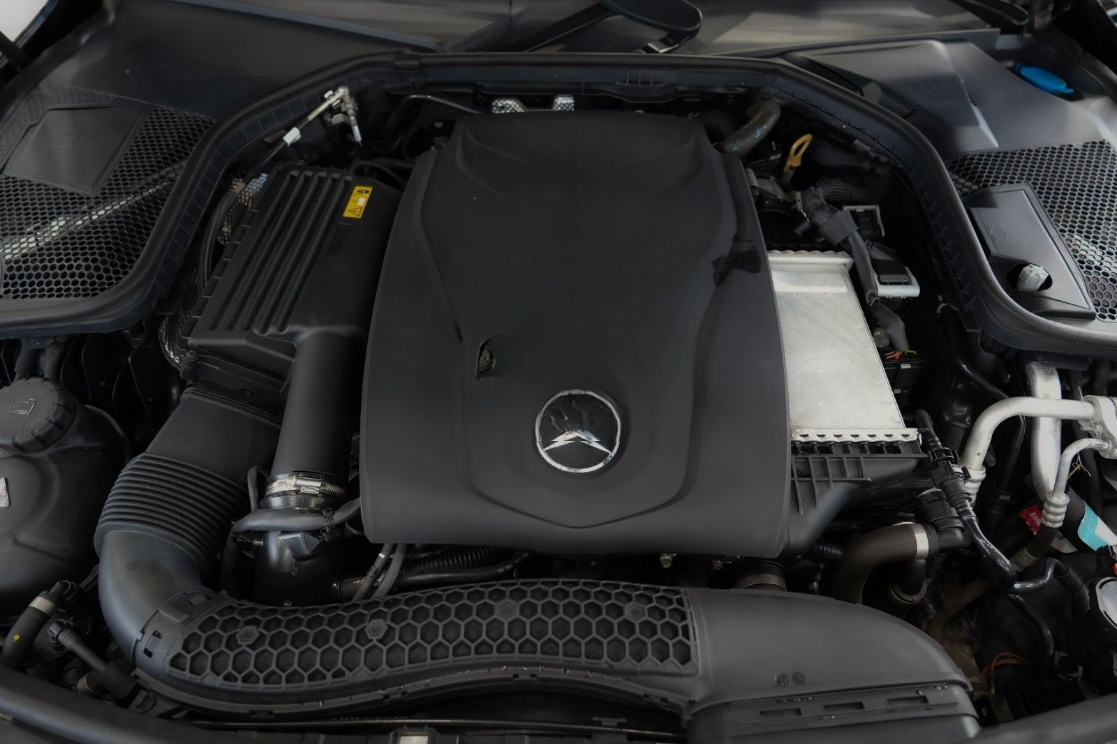 Mercedes-Benz C 200 T CGI 9-G Avantgarde*LEDER*NAVI*LED*360°KA foto 21