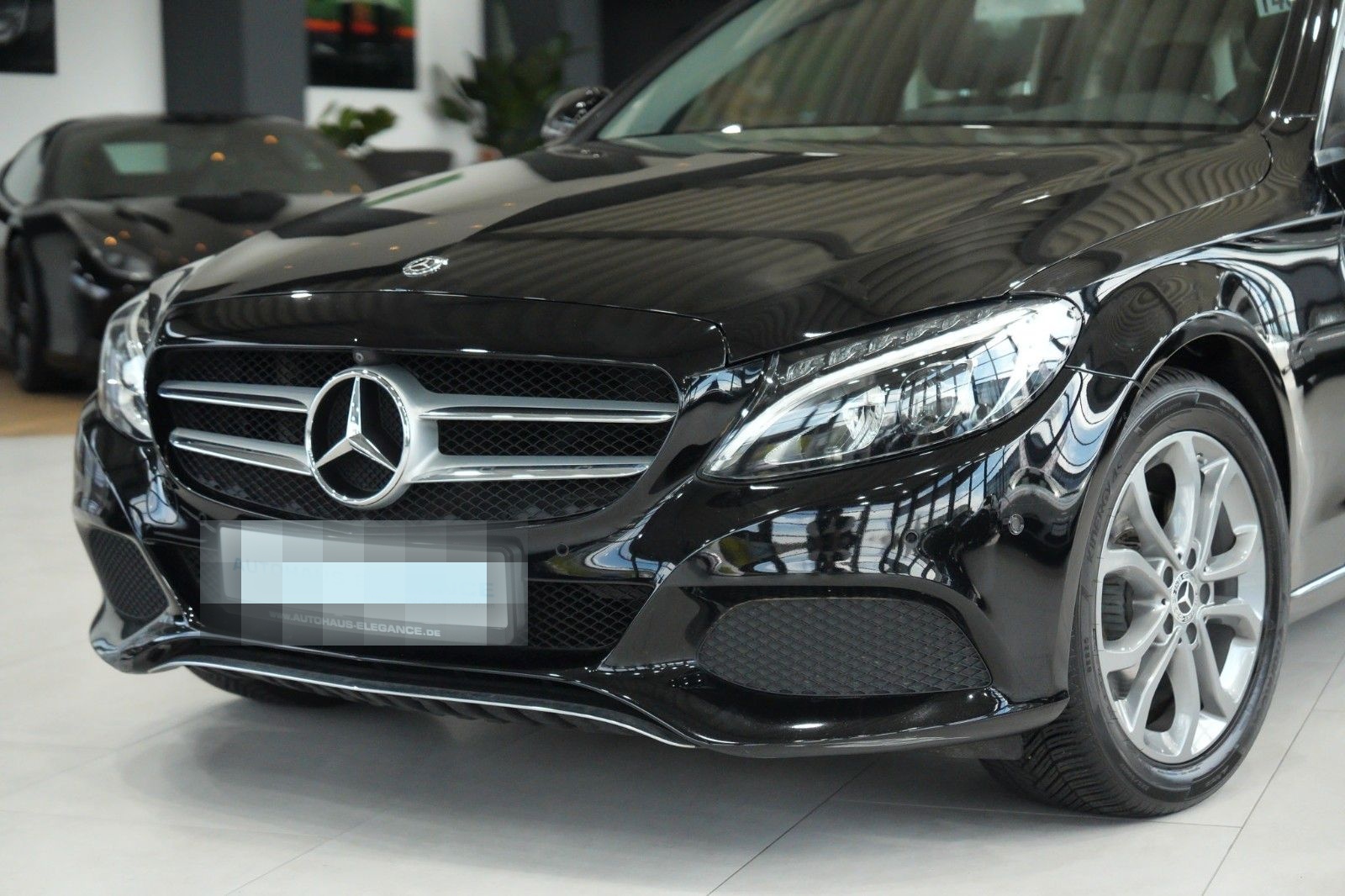 Mercedes-Benz C 200 T CGI 9-G Avantgarde*LEDER*NAVI*LED*360°KA foto 8