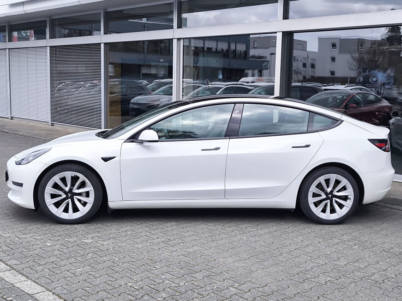 Tesla Model 3 LR Dual AWD PANO+STDHZ+LED+KAM+NAVI+ACC+ foto 5