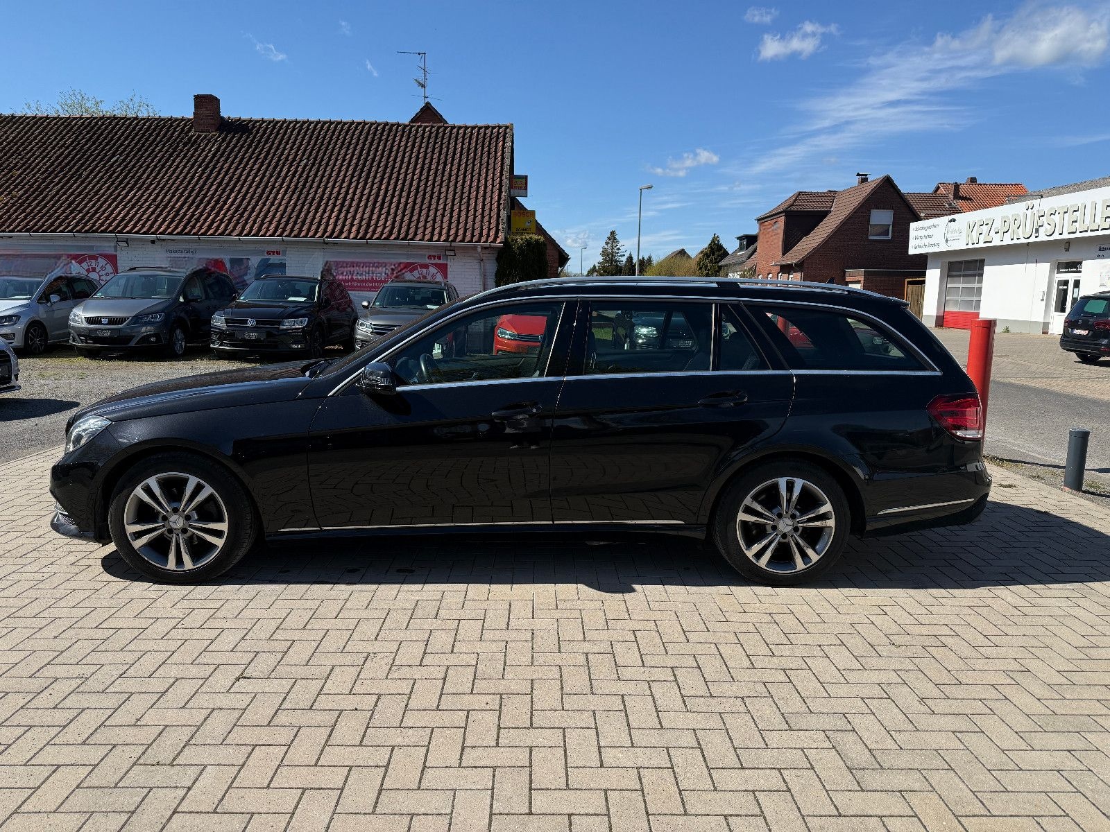 Mercedes-Benz E 220 CDI T, LED, Leder, Schiebedach, TÜV neu foto 2