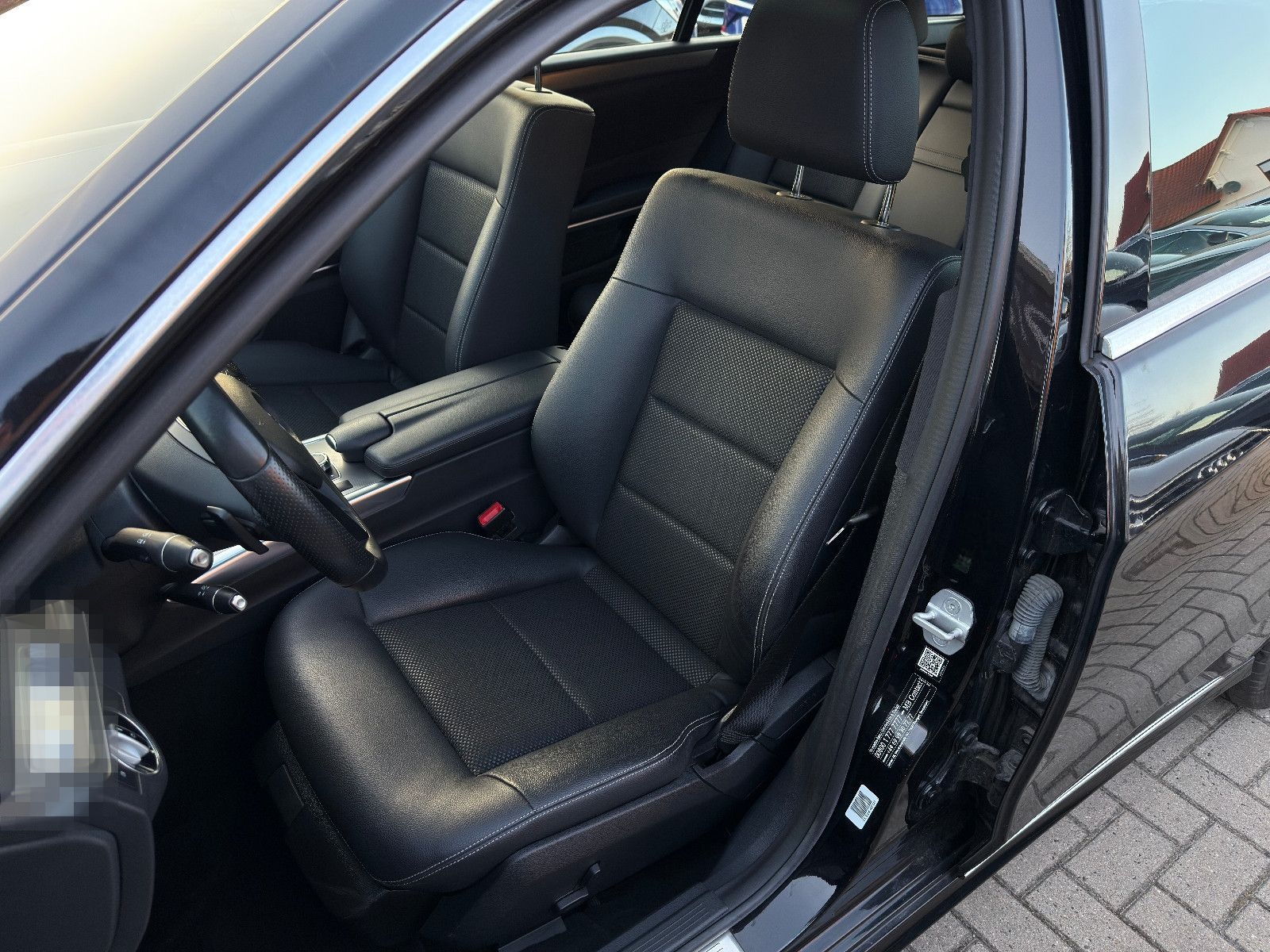 Mercedes-Benz E 220 CDI T, LED, Leder, Schiebedach, TÜV neu foto 16