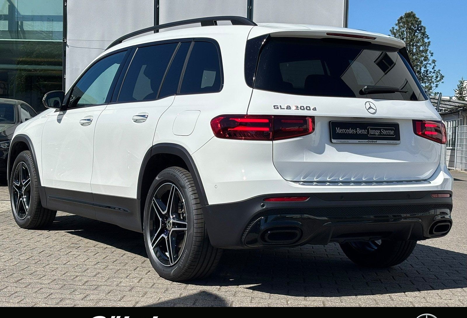Mercedes-Benz GLB 200 d AMG PANO AHK TOTWINKEL AMBIENTEBEL foto 4